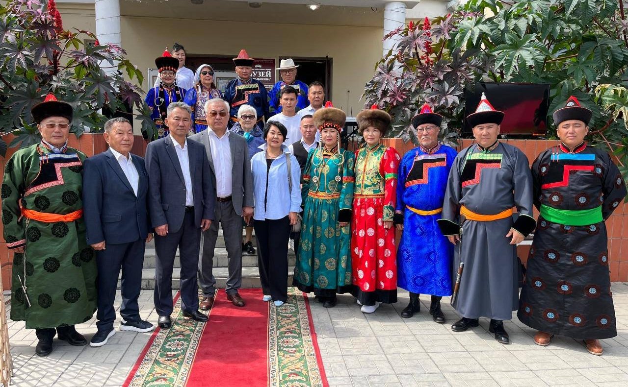 Баир Жамсуев принял участие в заключительном мероприятии фестиваля «Отогой наадан»