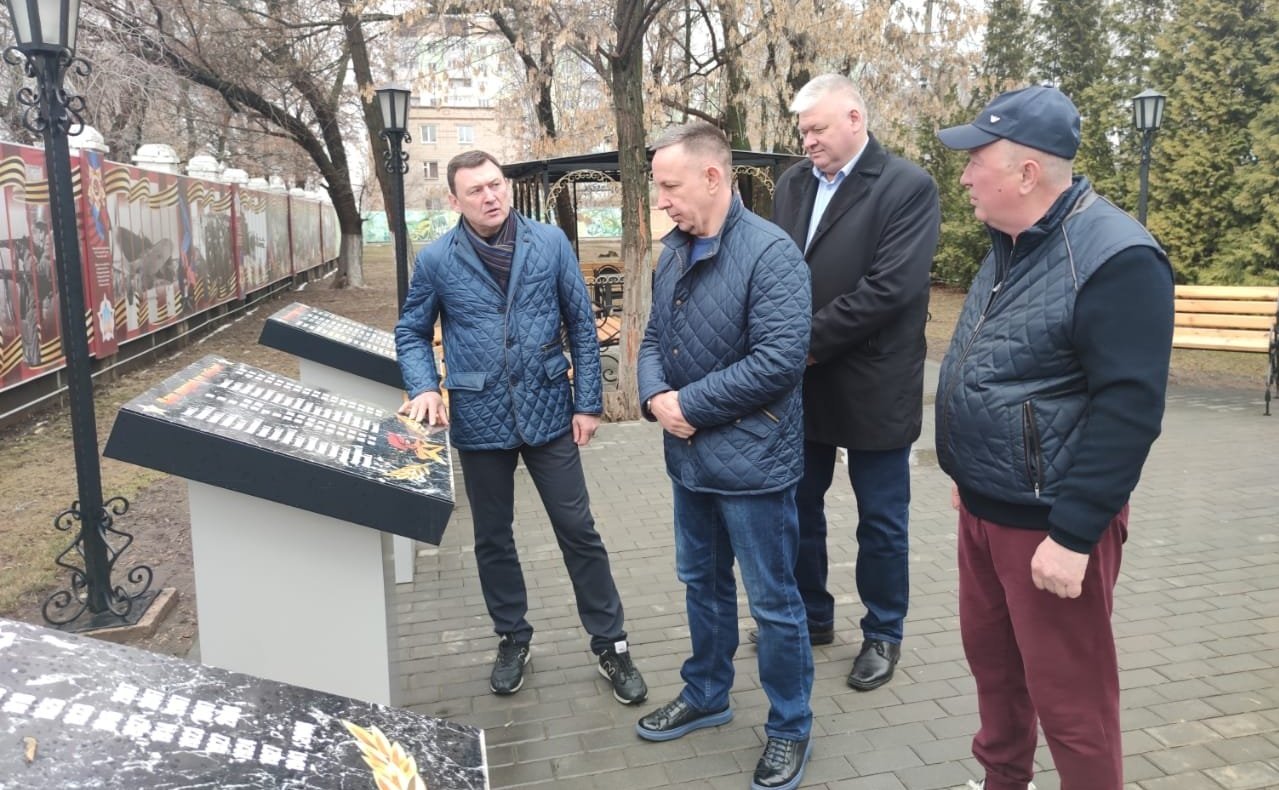 Олег Алексеев во время рабочей поездки в регион принял участие в торжествах, посвященных 60-летию со дня полета в космос Юрия Гагарина