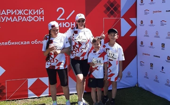 Маргарита Павлова приняла участие в стартовом этапе полумарафона — «Парижской миле»