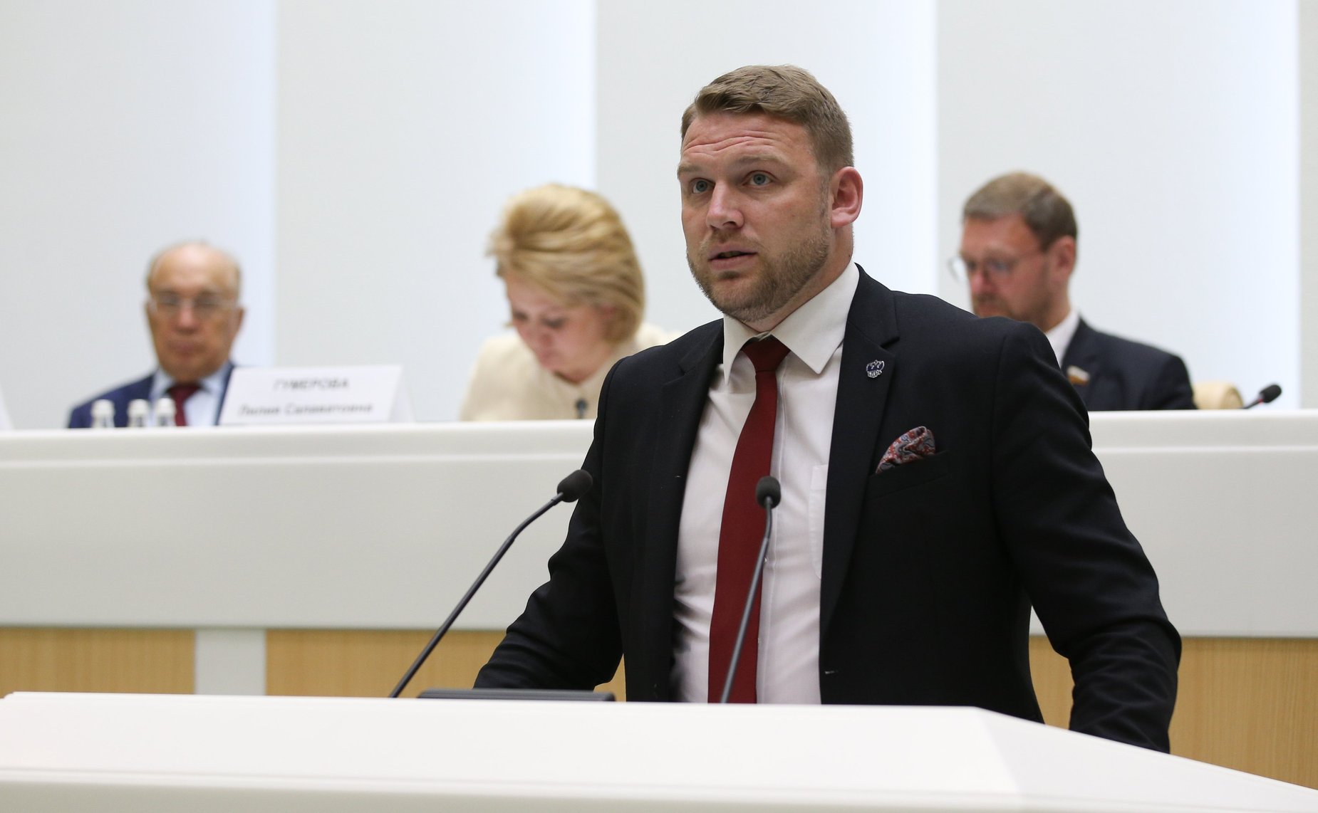 Парламентские слушания на тему «Научный кадровый потенциал страны: состояние, тенденции развития и инструменты роста»