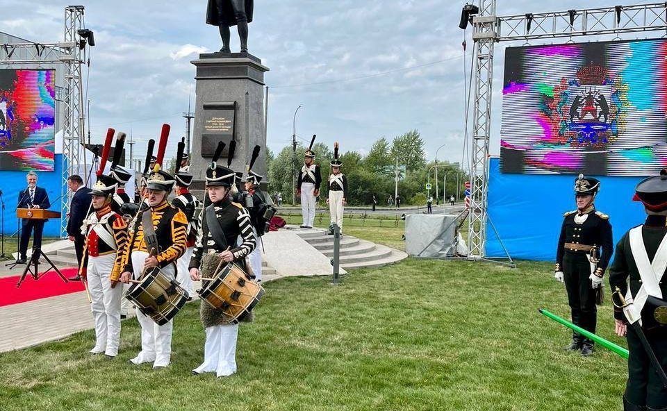 Николай Владимиров принял участие в открытии памятника Гавриилу Державину в Великом Новгороде