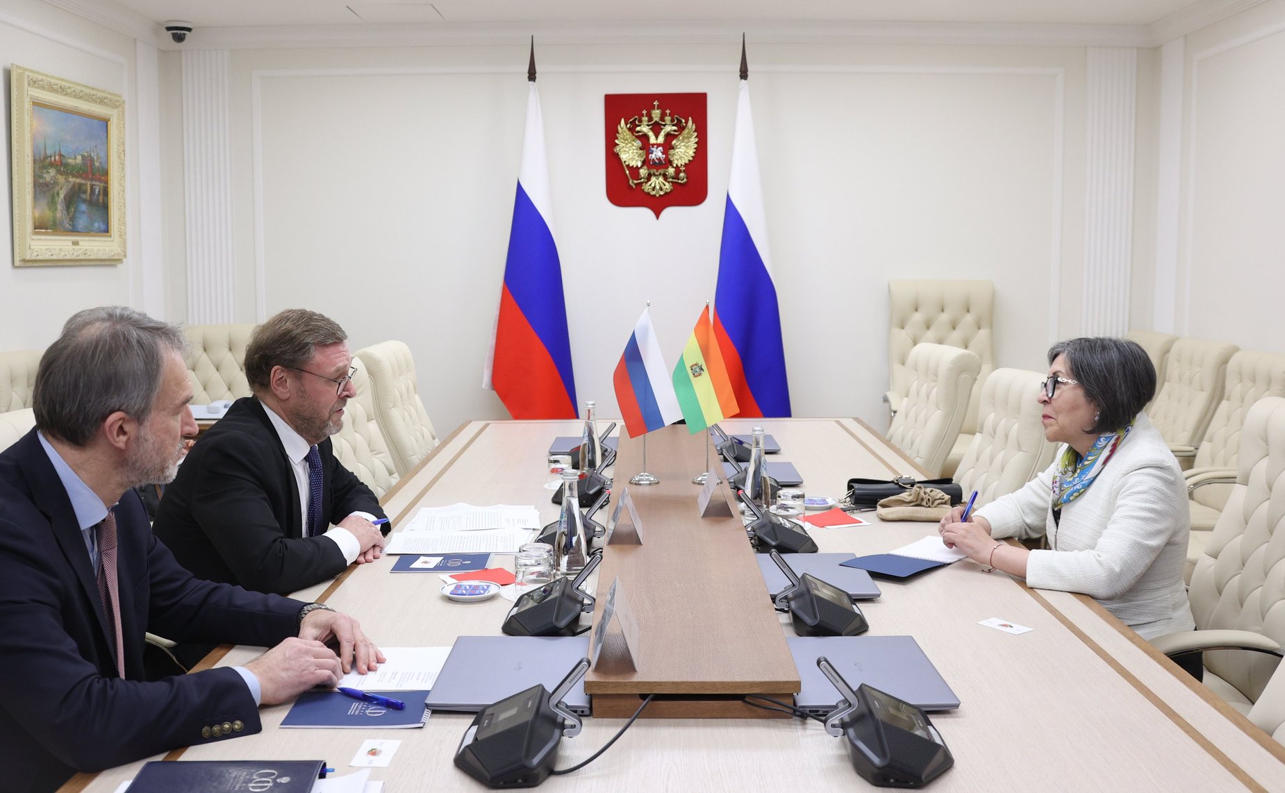 Константин Косачев провел встречу с Чрезвычайным и Полномочным Послом Многонационального Государства Боливия в Российской Федерации Марией Луисой Рамос Урсагасте