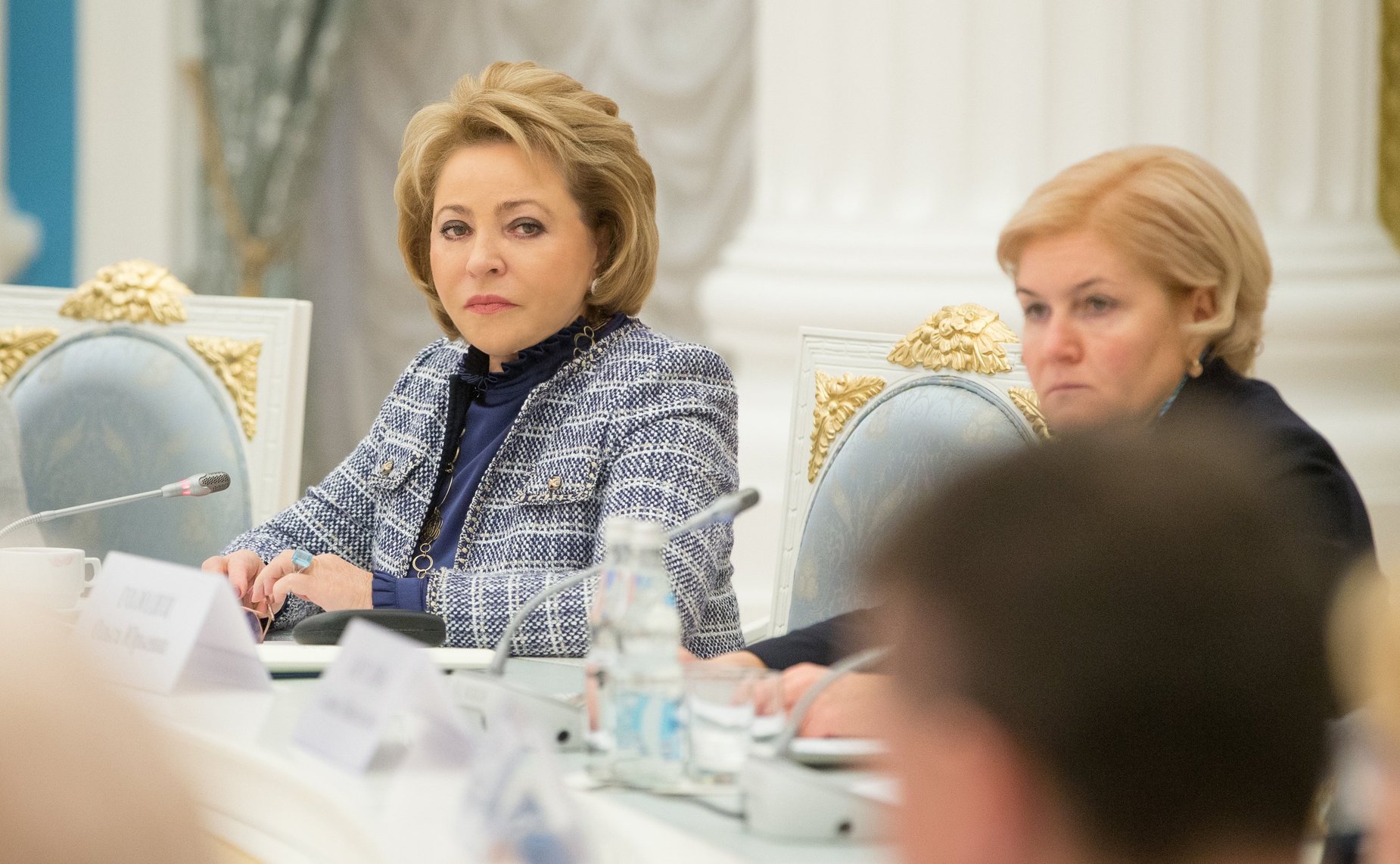 В. Матвиенко