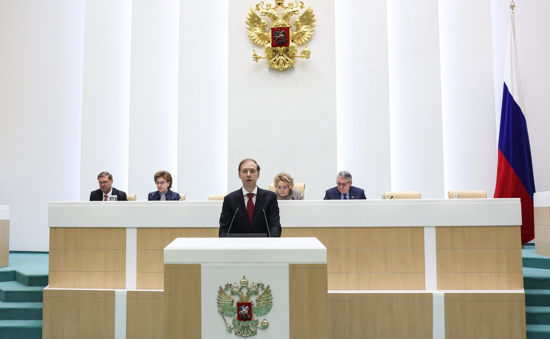 Денис Мантуров