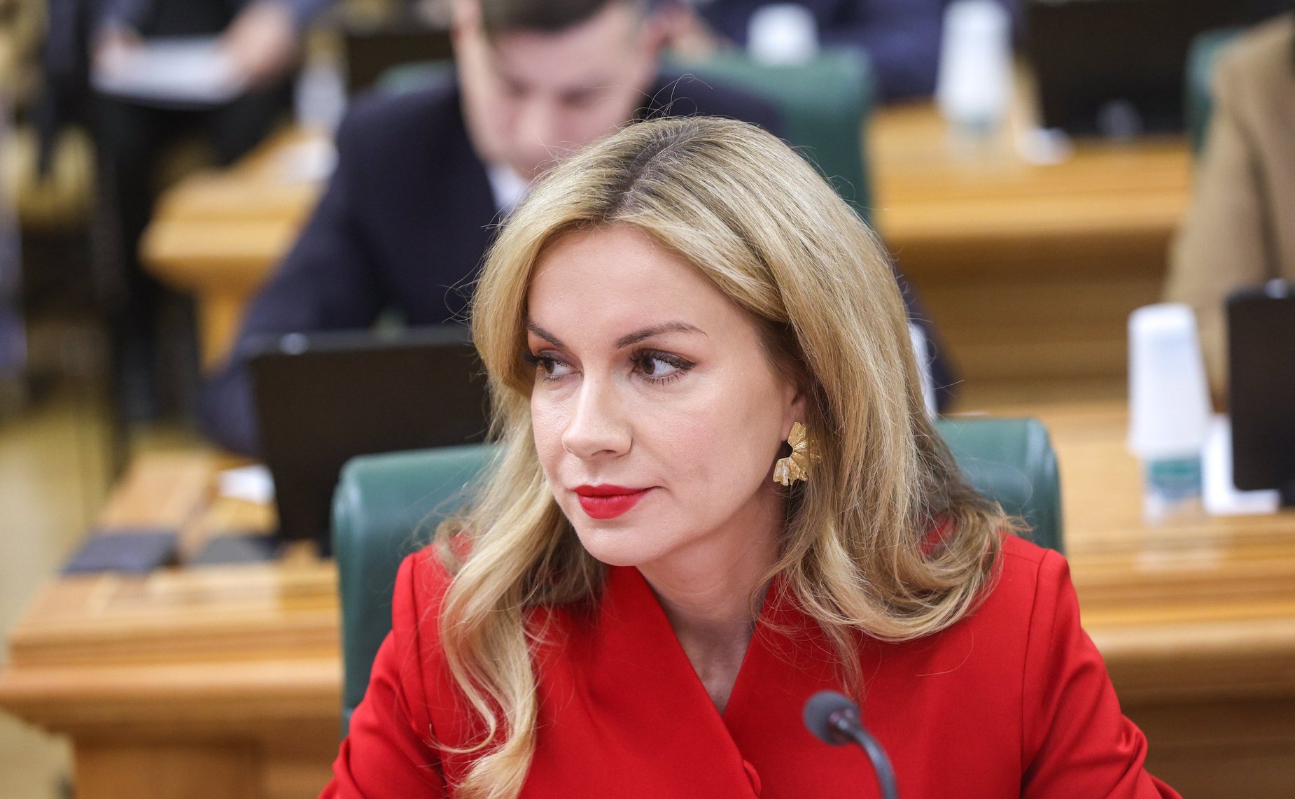 Круглый стол на тему «Особый порядок привлечения к административной ответственности судей и иных должностных лиц, выполняющих определенные государственные функции»