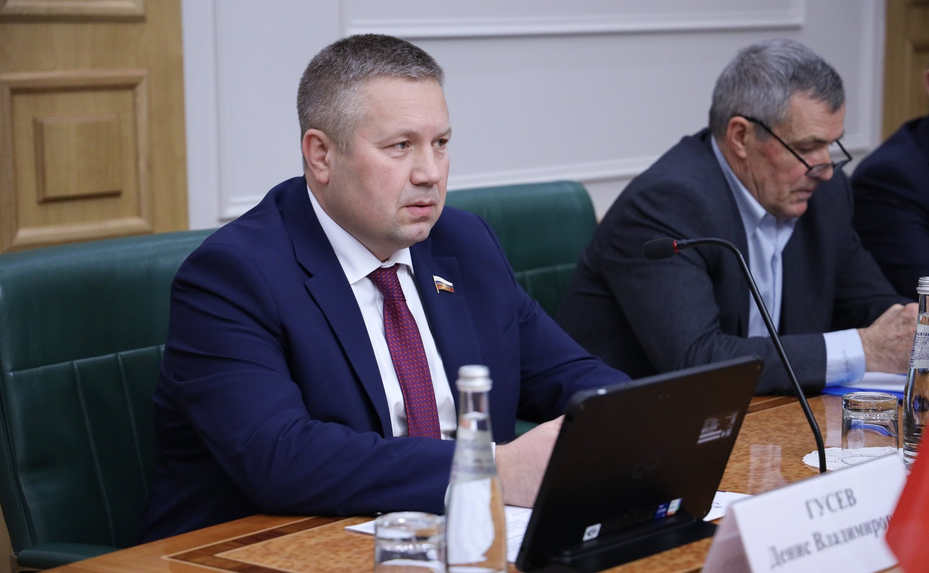 Денис Гусев