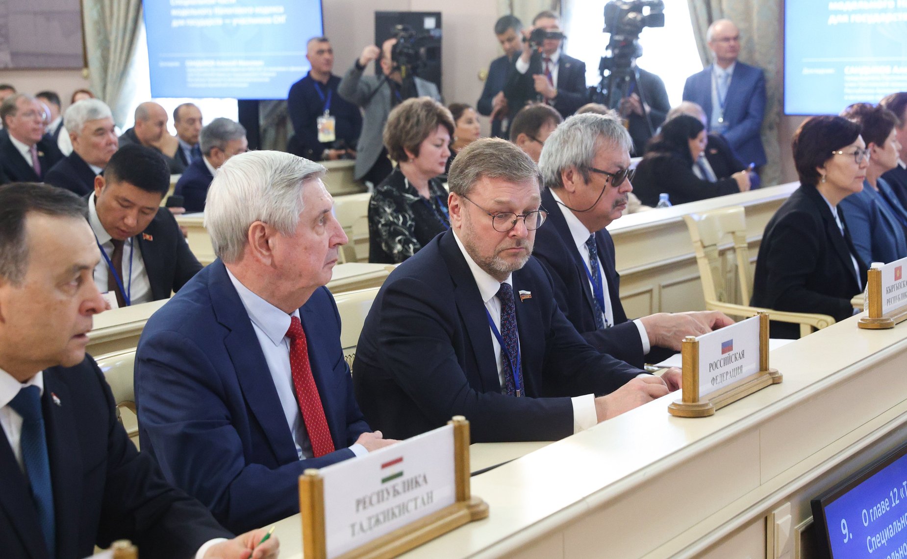 Константин Косачев