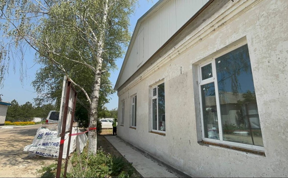 Игорь Кастюкевич ознакомился с ходом ремонтных работ в гериатрическом центре Херсонской области