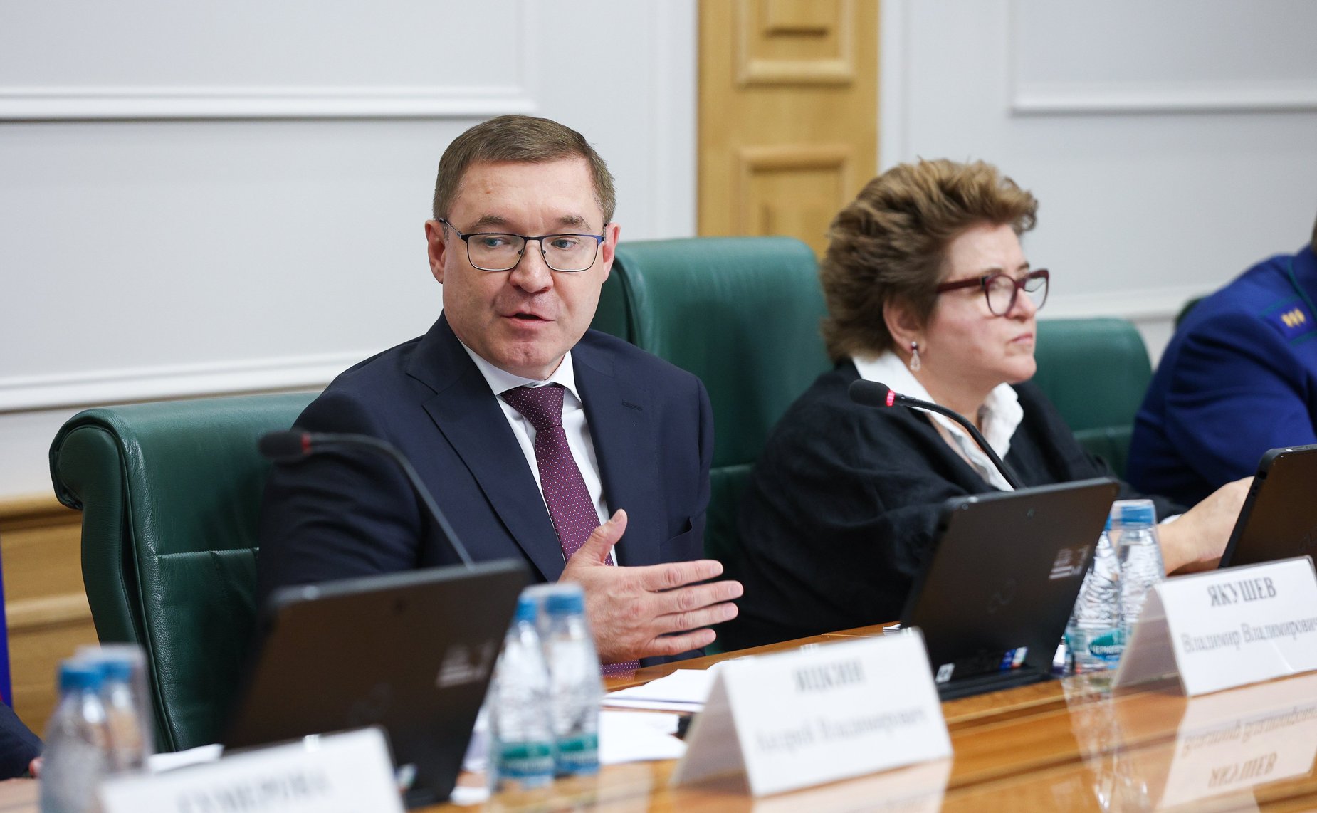 Владимир Якушев