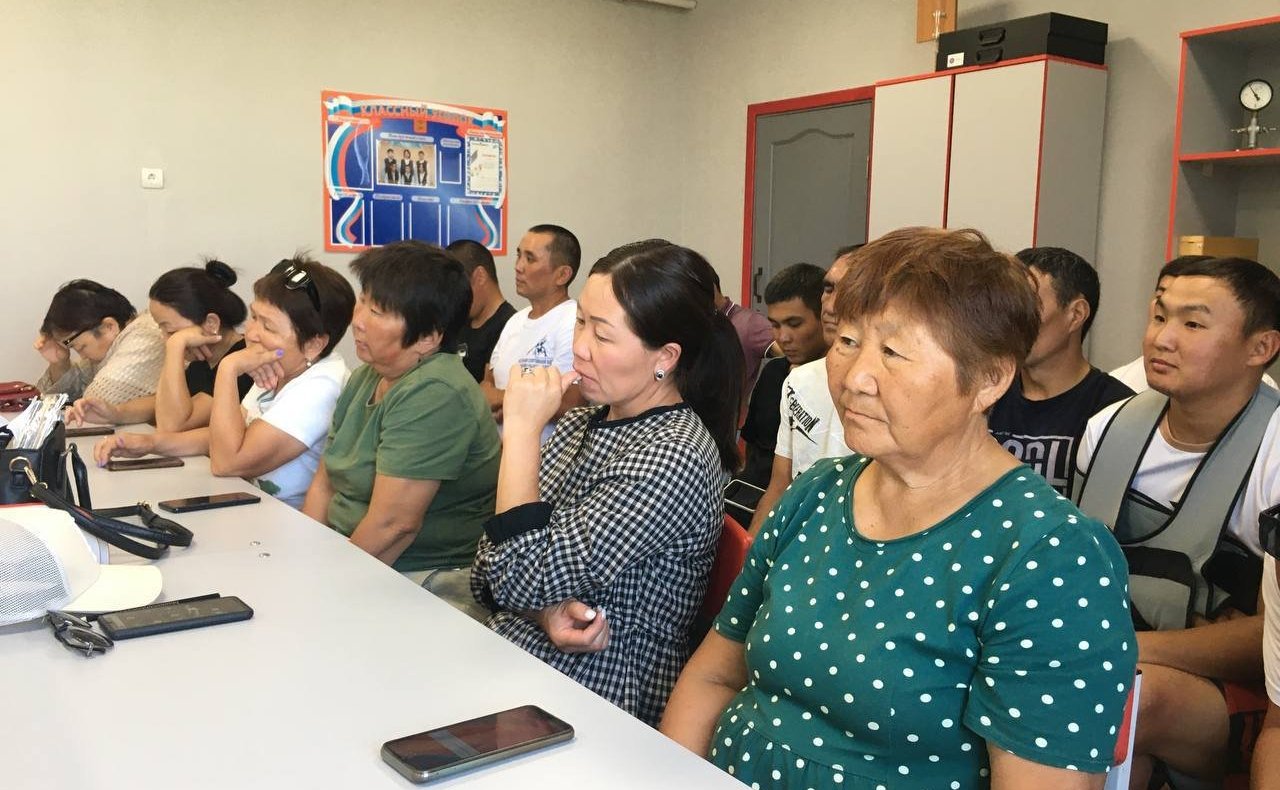 Баир Жамсуев в рамках работы в регионе провел встречи с активами сел Судунтуй, Будалан и Кункур Агинского района