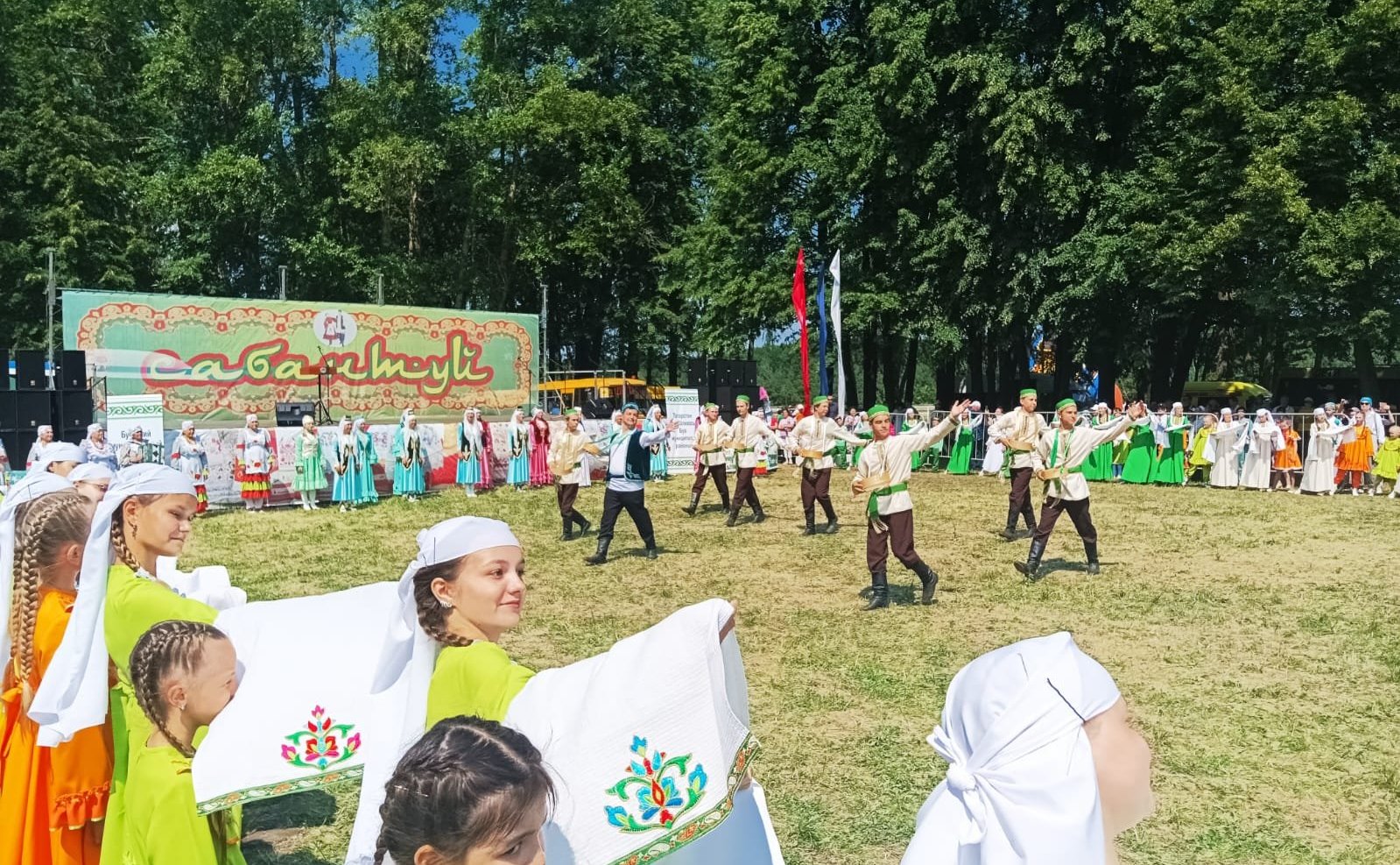 Сергей Рябухин в ходе поездки в Ульяновскую область принял участие в праздновании татарского национального праздника Сабантуй