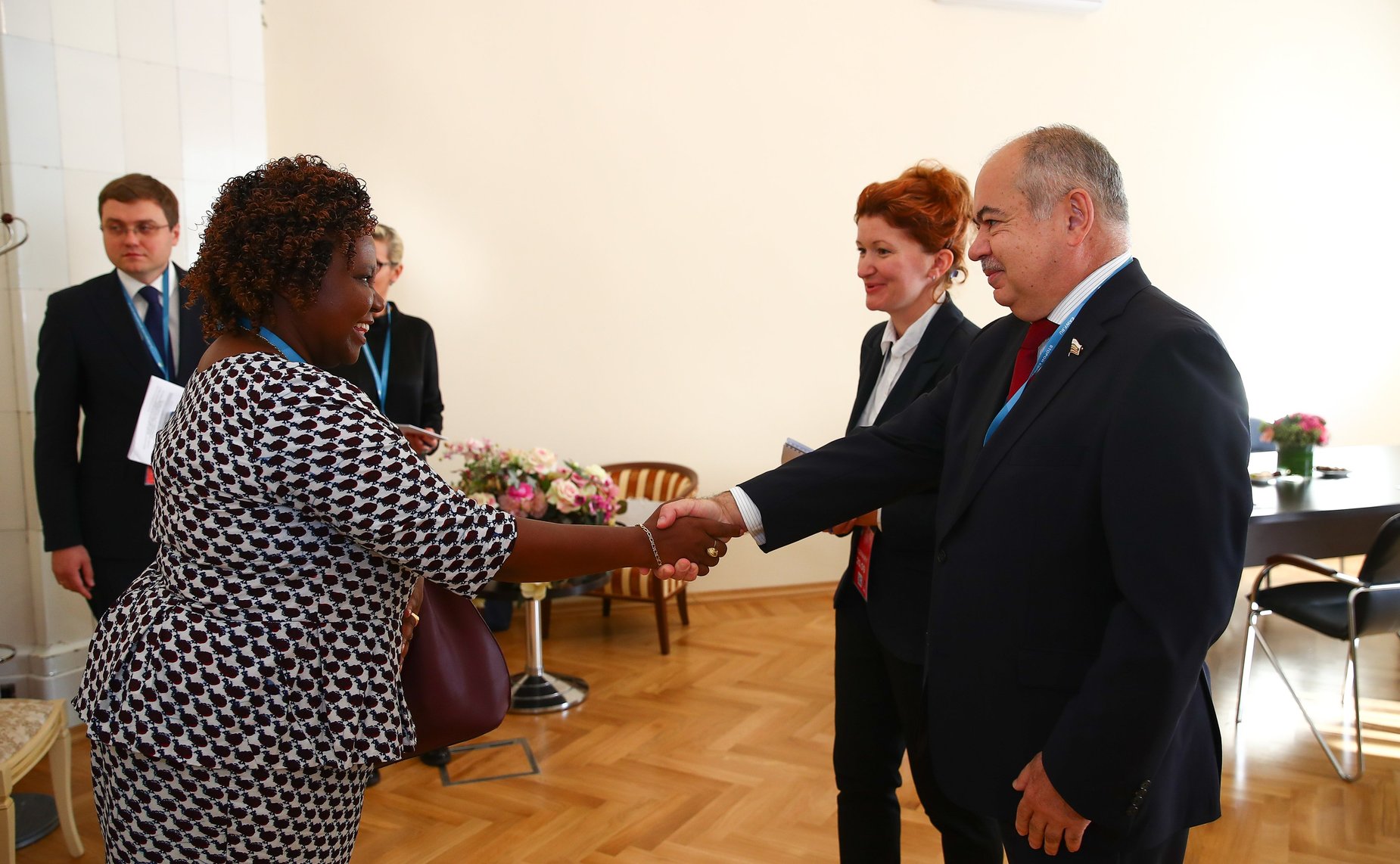 Встреча заместителя Председателя СФ И.Умаханова с первым заместителем Председателя Сената Республики Бурунди Спес-Карита Нджебарикануйе