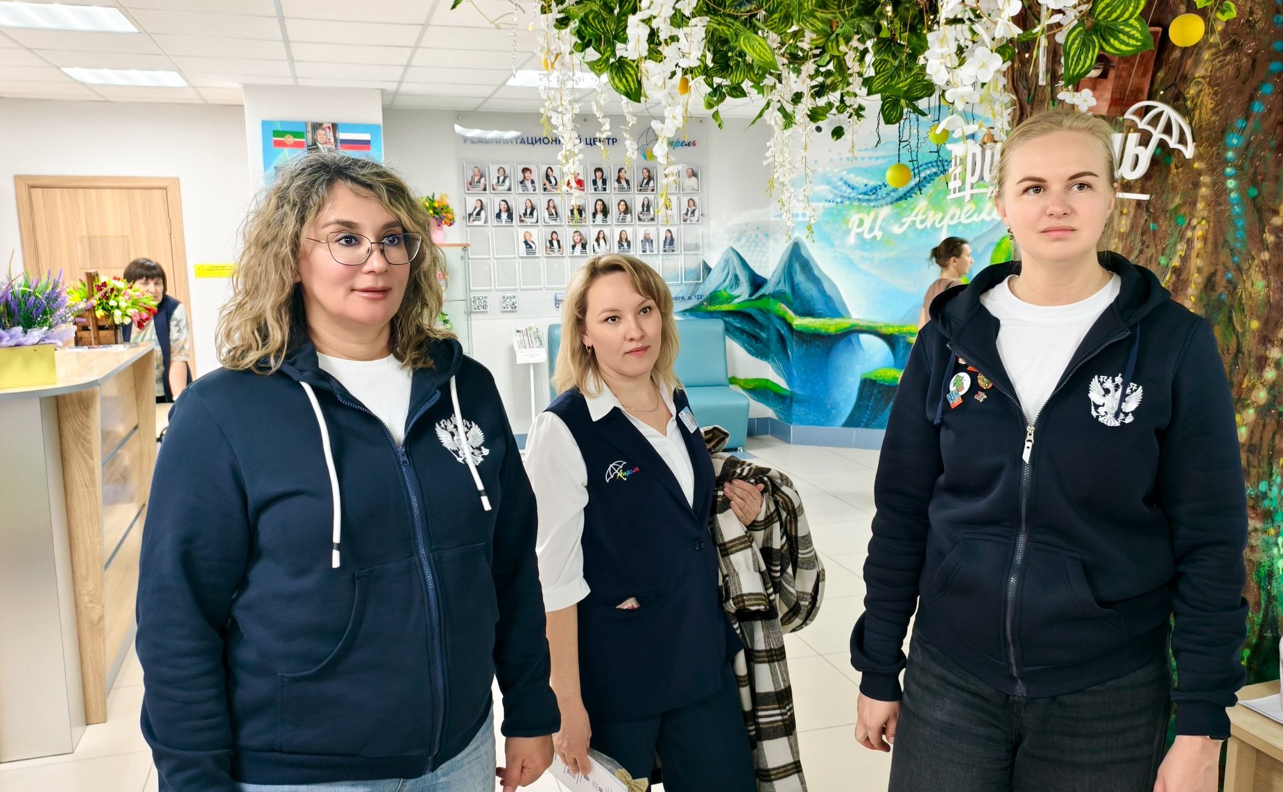 Сенаторы посетили реабилитационный центр для детей и подростков с ограниченными возможностями «Апрель»