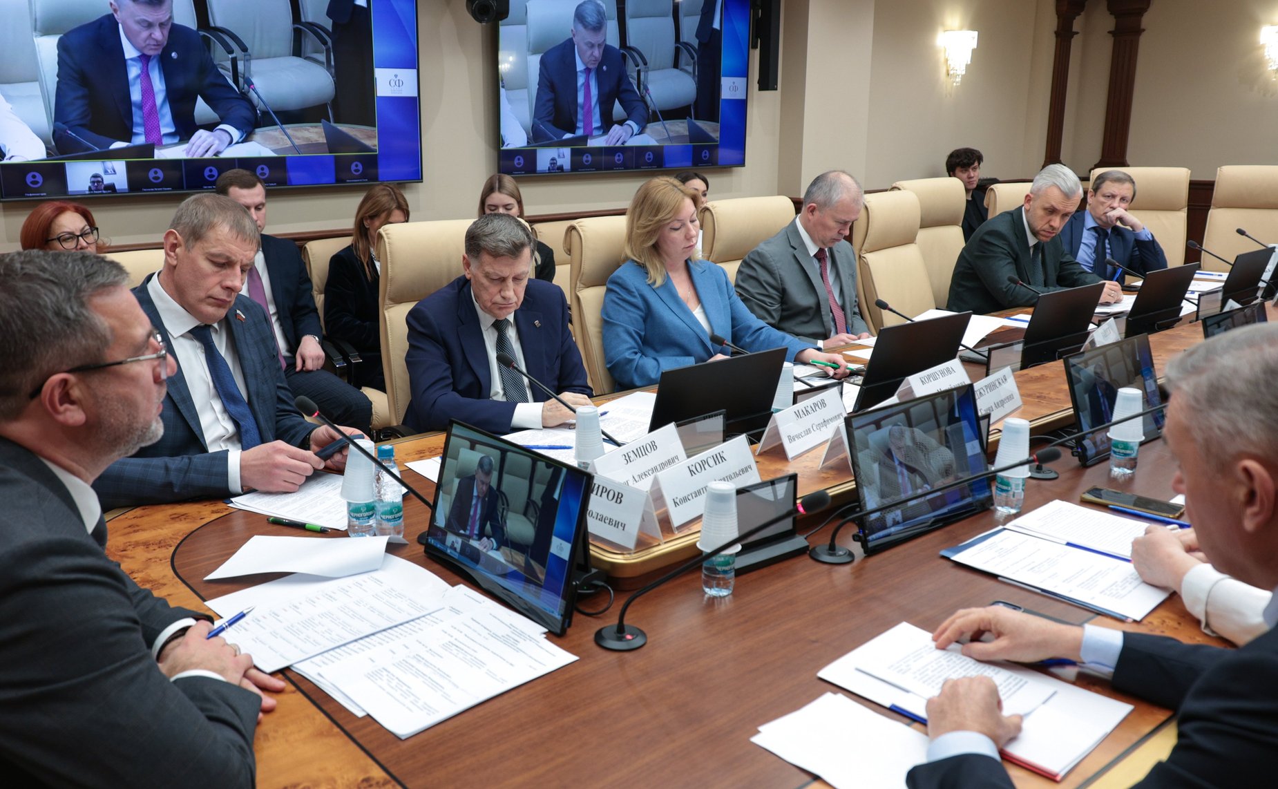 Круглый стол Комитета СФ по конституционному законодательству и государственному строительству «Реформа нотариата: вопросы нормативно-правового регулирования нотариальной деятельности»