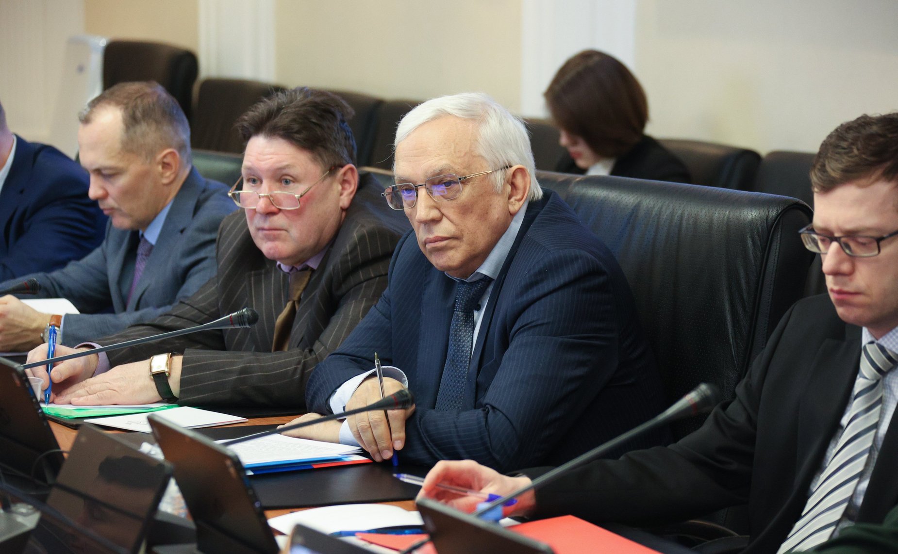 Круглый стол Комитета СФ по международным делам совместно с Комитетом СФ по обороне и безопасности