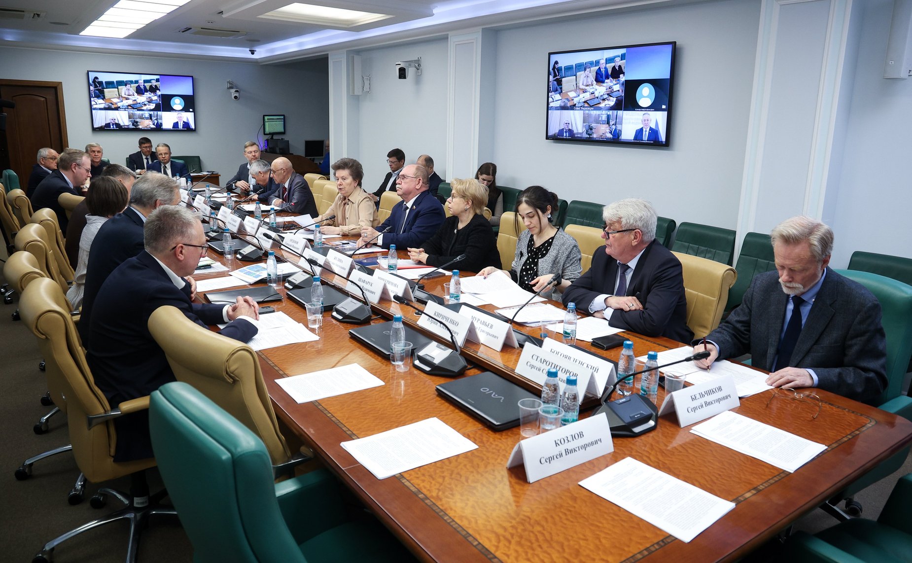 Совещание «О реализации рекомендаций «круглого стола» на тему «Состояние и проблемы геолого-разведочных работ в российских разведочных районах Мирового океана»