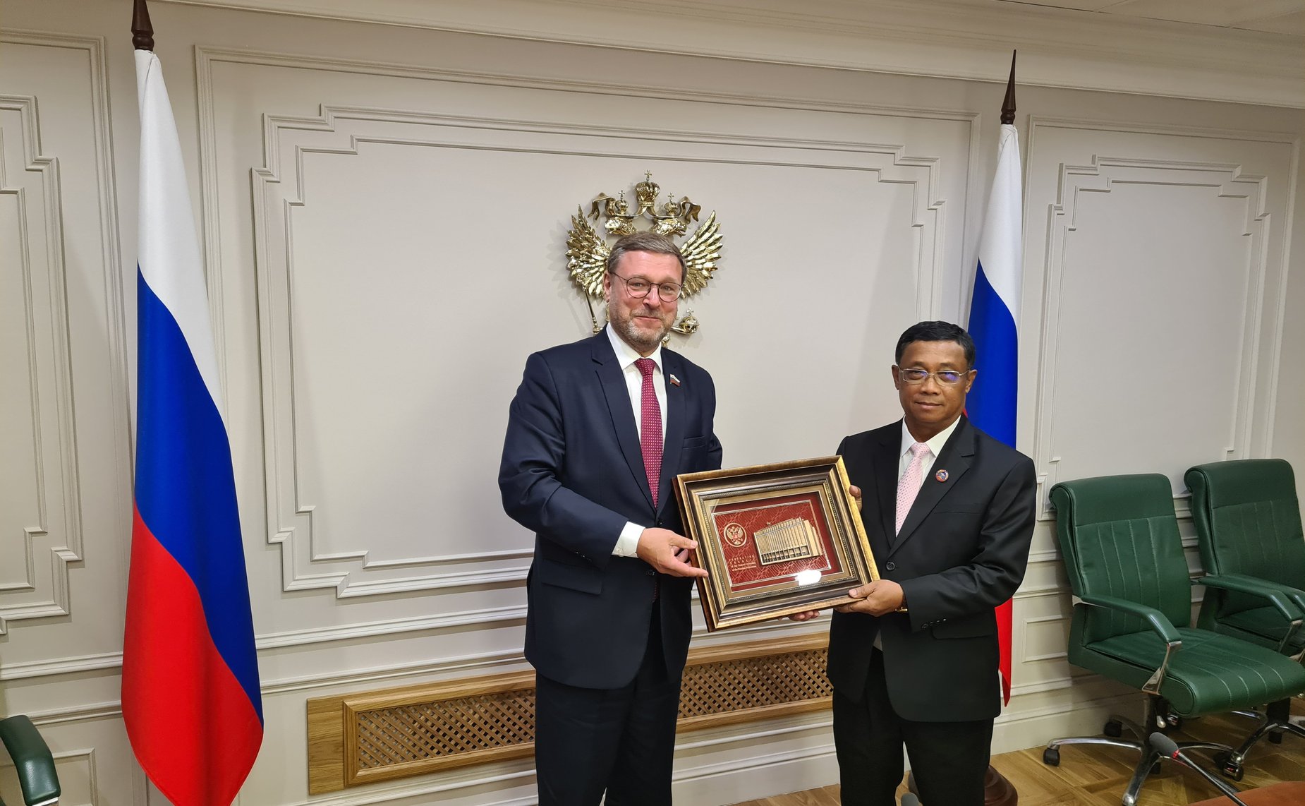 Константин Косачев провел встречу с заместителем Председателя Национального собрания Лаосской Народно-Демократической Республики Сувоном Лыангбунми