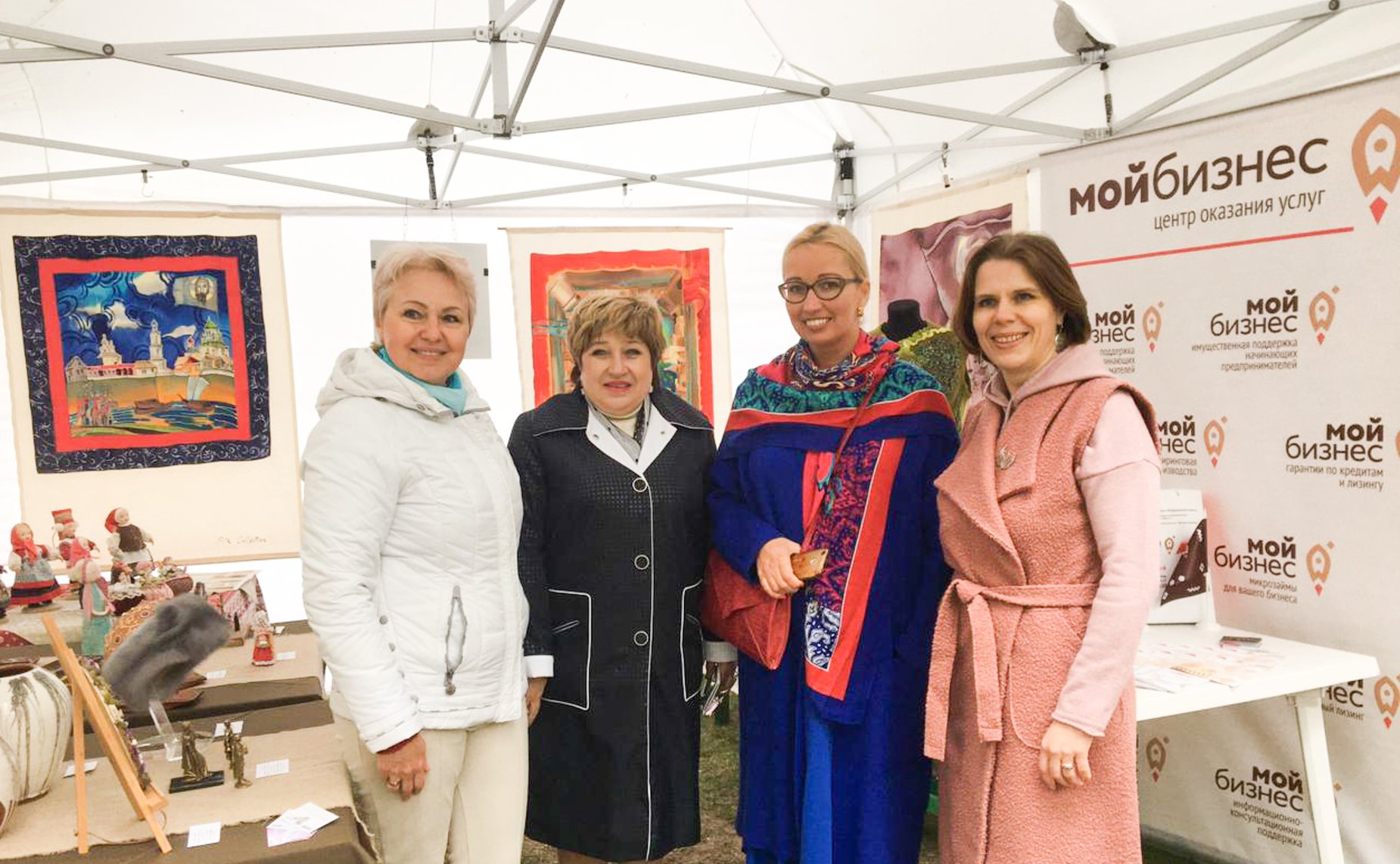 Ольга Хохлова приветствовала участников и гостей фестиваля творчества и ремёсел «Реки-Руки», состоявшегося во Владимире