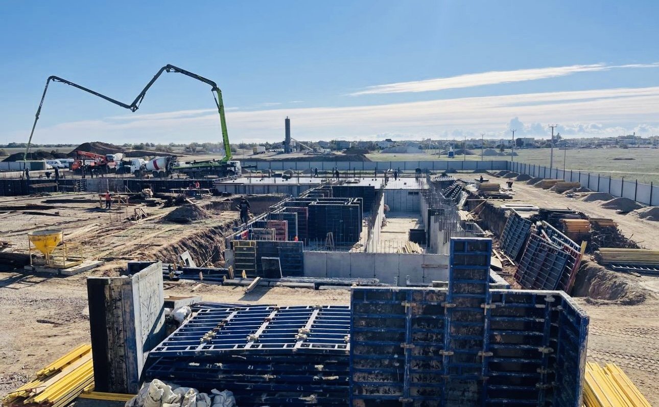 Игорь Кастюкевич посетил строительную площадку в Скадовске, где происходит комплексная застройка