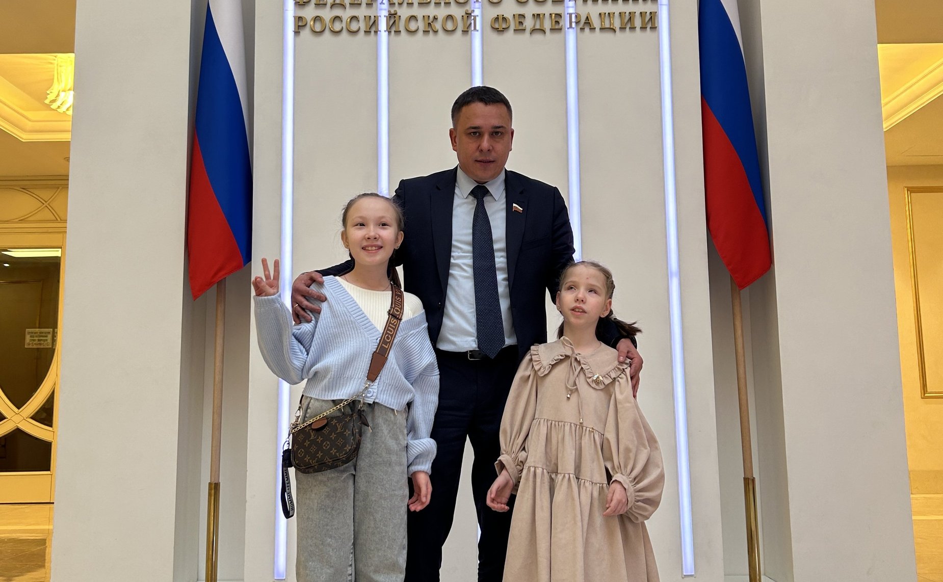 Айрат Гибатдинов встретил в Совете Федерации гостей из Ульяновска