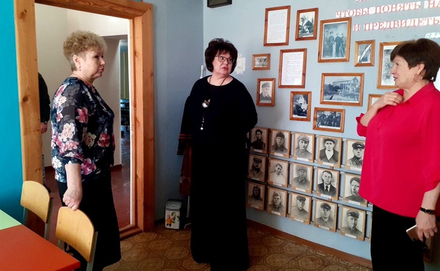 Ольга Бас посетила Райгородскую среднюю школу и ознакомилась с ходом строительства пищеблока