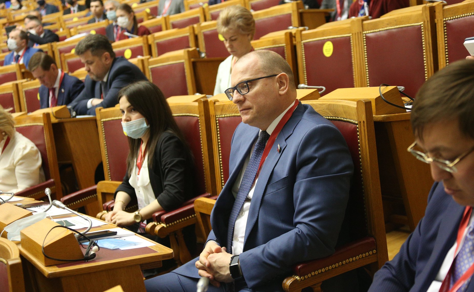 Пленарное заседание IX Невского международного экологического конгресса «Экология планеты — устойчивое развитие»