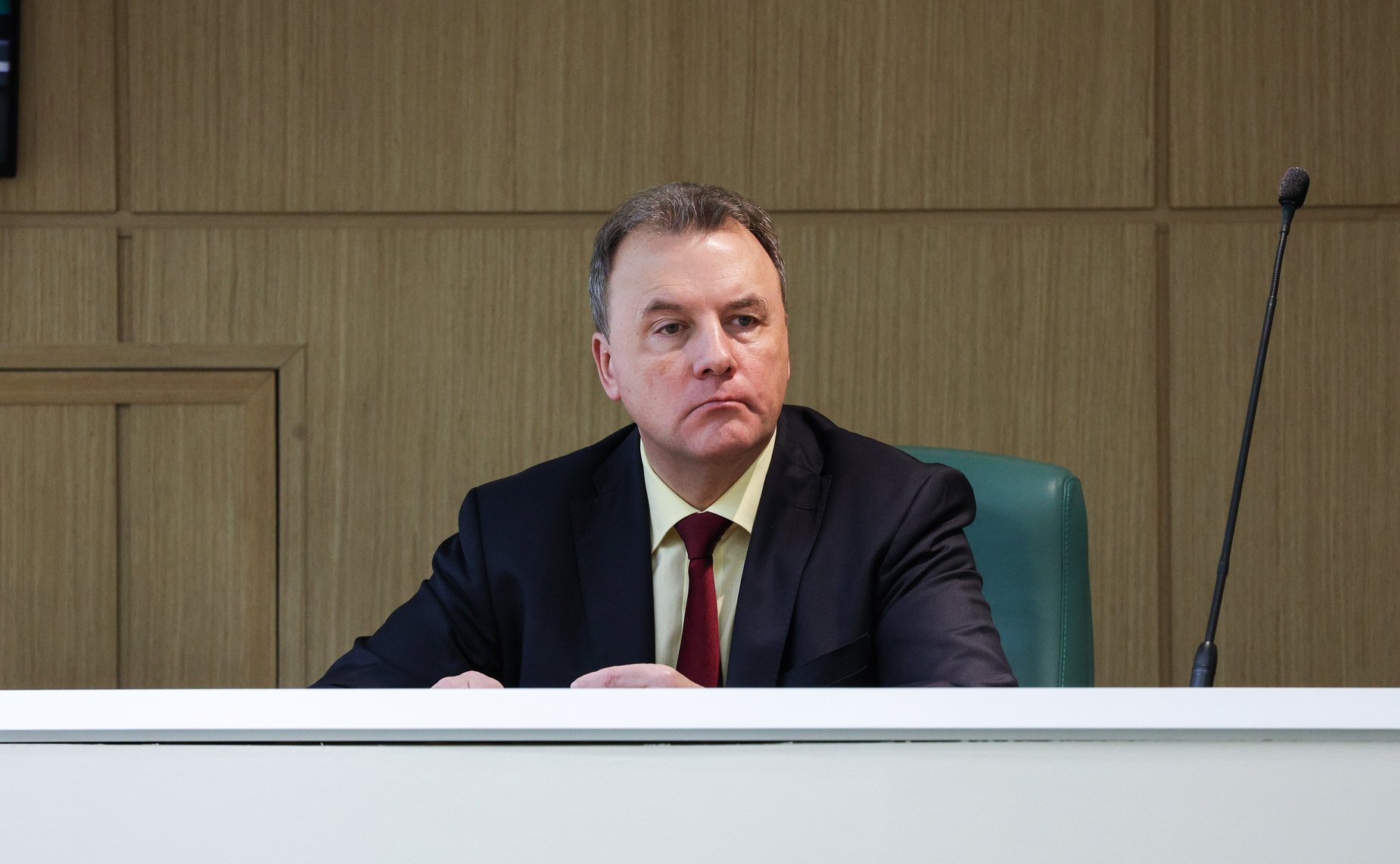 Артур Муравьев