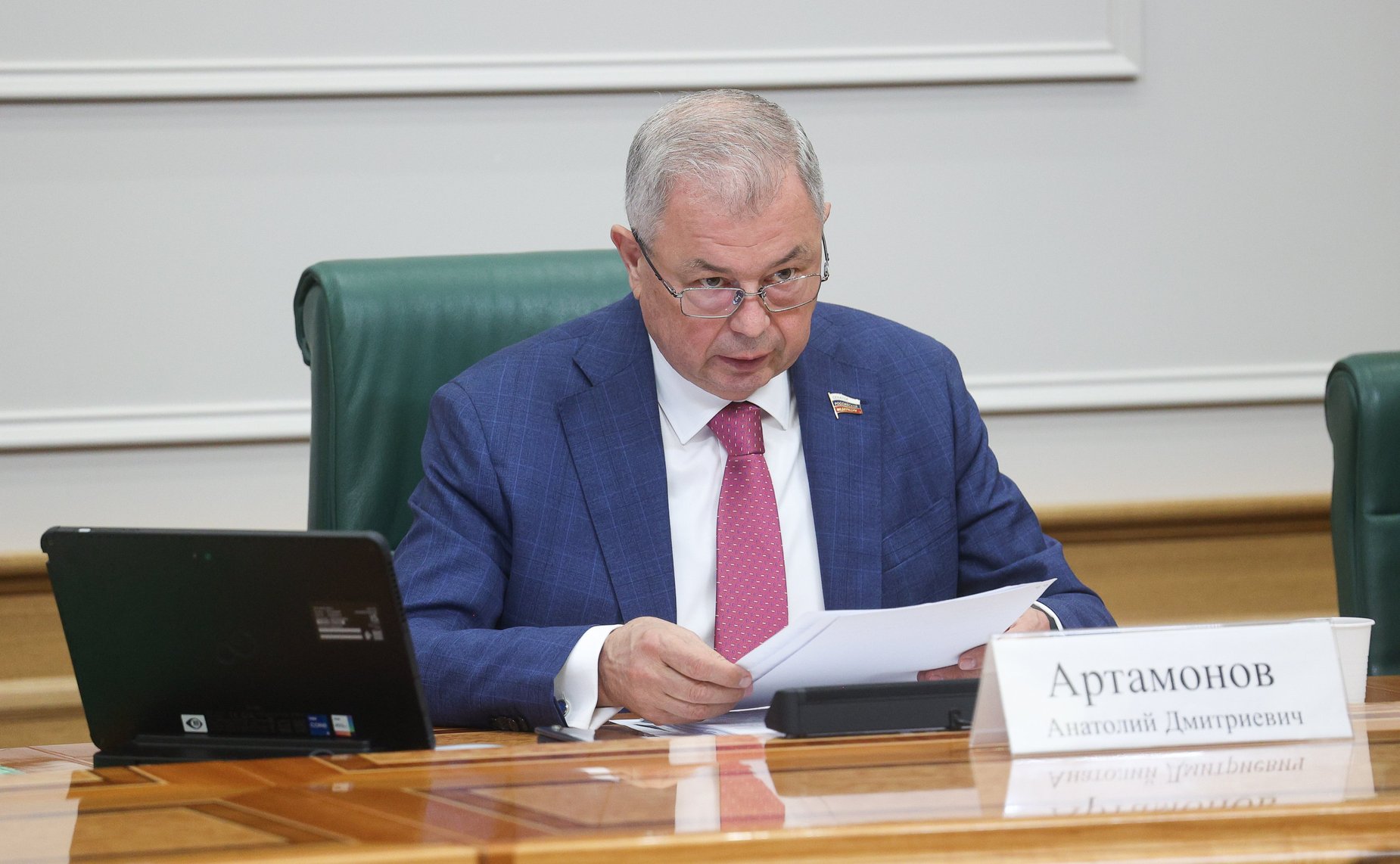 Анатолий Артамонов