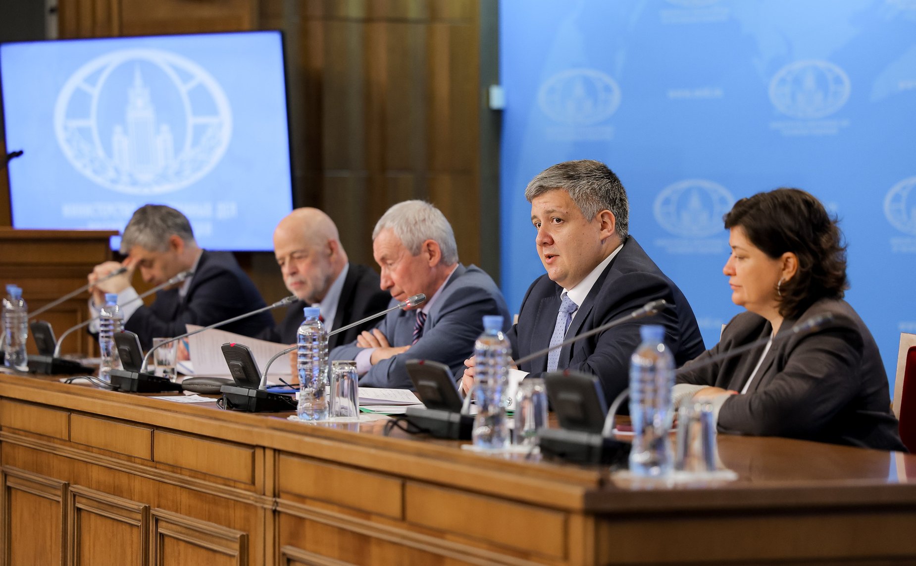 Андрей Климов принял участие во встрече-брифинге с руководителями аккредитованных в Москве дипломатических представительств стран Лиги арабских государств