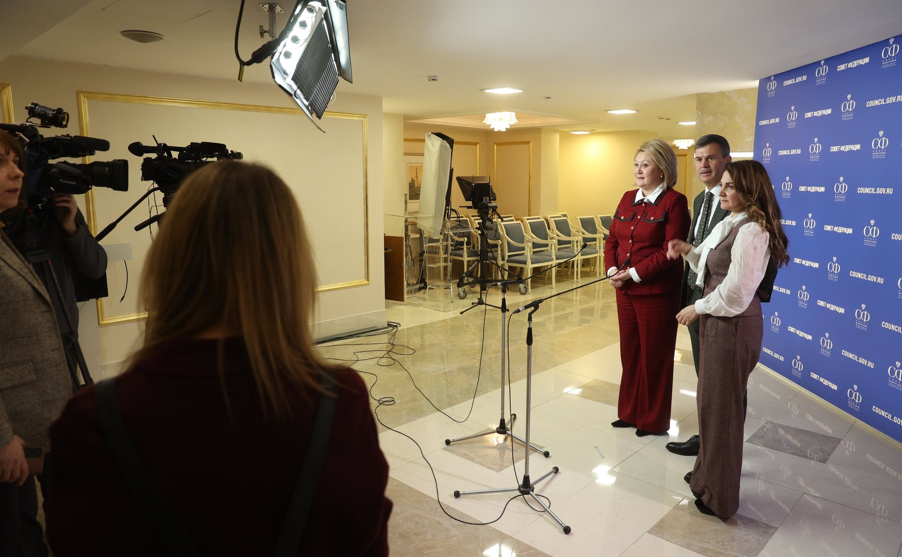 Брифинг по итогам встречи с победителями Всероссийского конкурса молодежных авторских проектов и проектов в сфере образования «Моя страна- моя Россия»