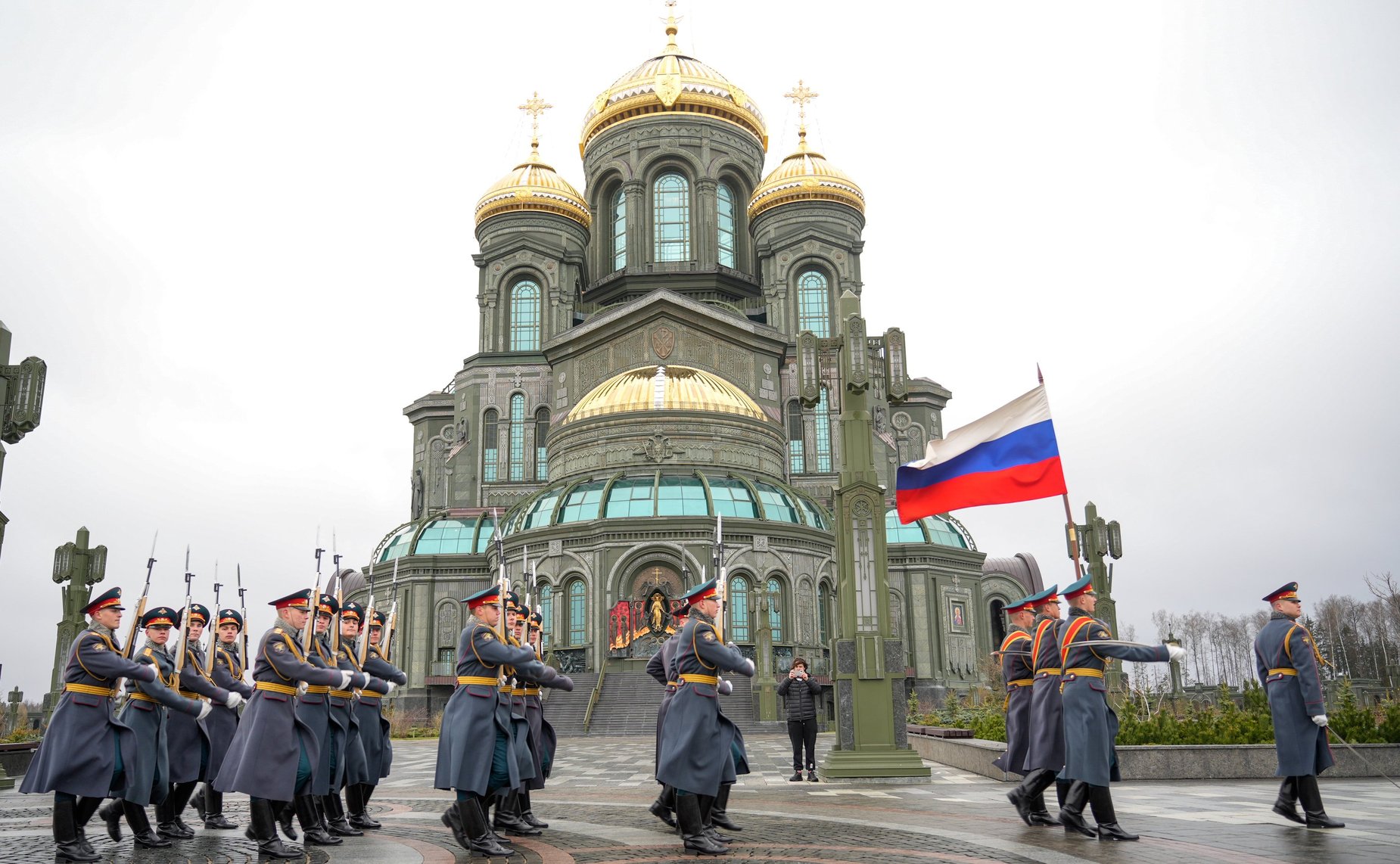 Сенаторы посетили парк «Патриот»