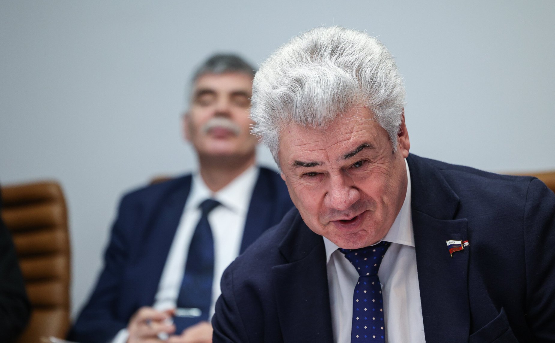 Виктор Бондарев