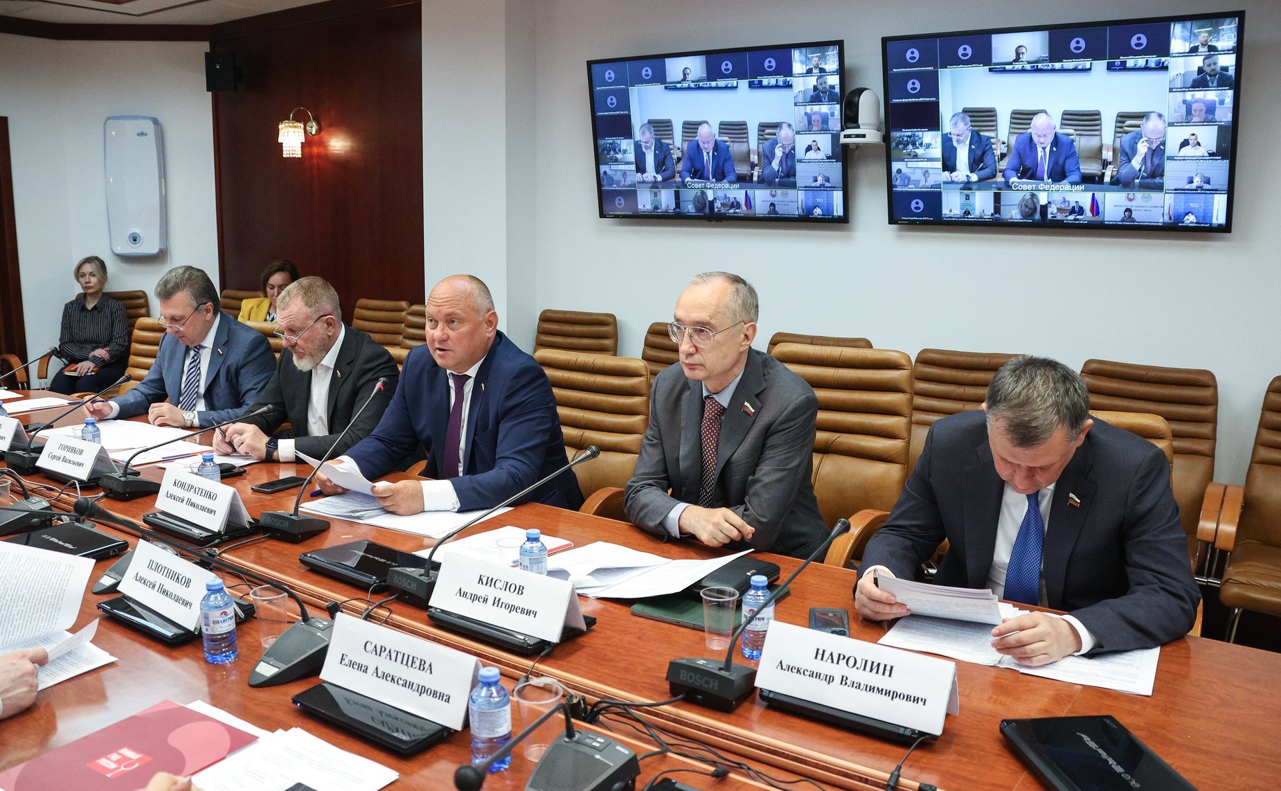 Совещание на тему «Проблемы совершенствования законодательства РФ в части использования и охраны виноградопригодных земель и развития винного туризма»