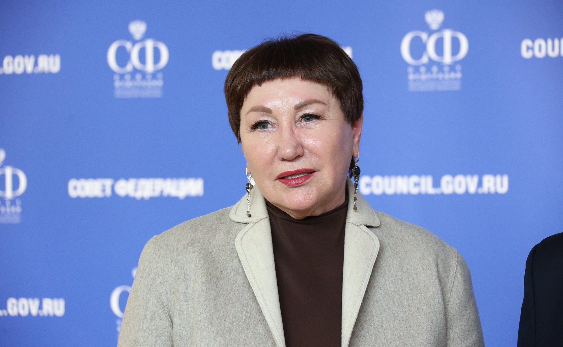 Елена Перминова встретилась с членом Постоянного комитета по вопросам государственной бюджетной отчетности и экономики Национального совета Намибии Абнером Шиконго
