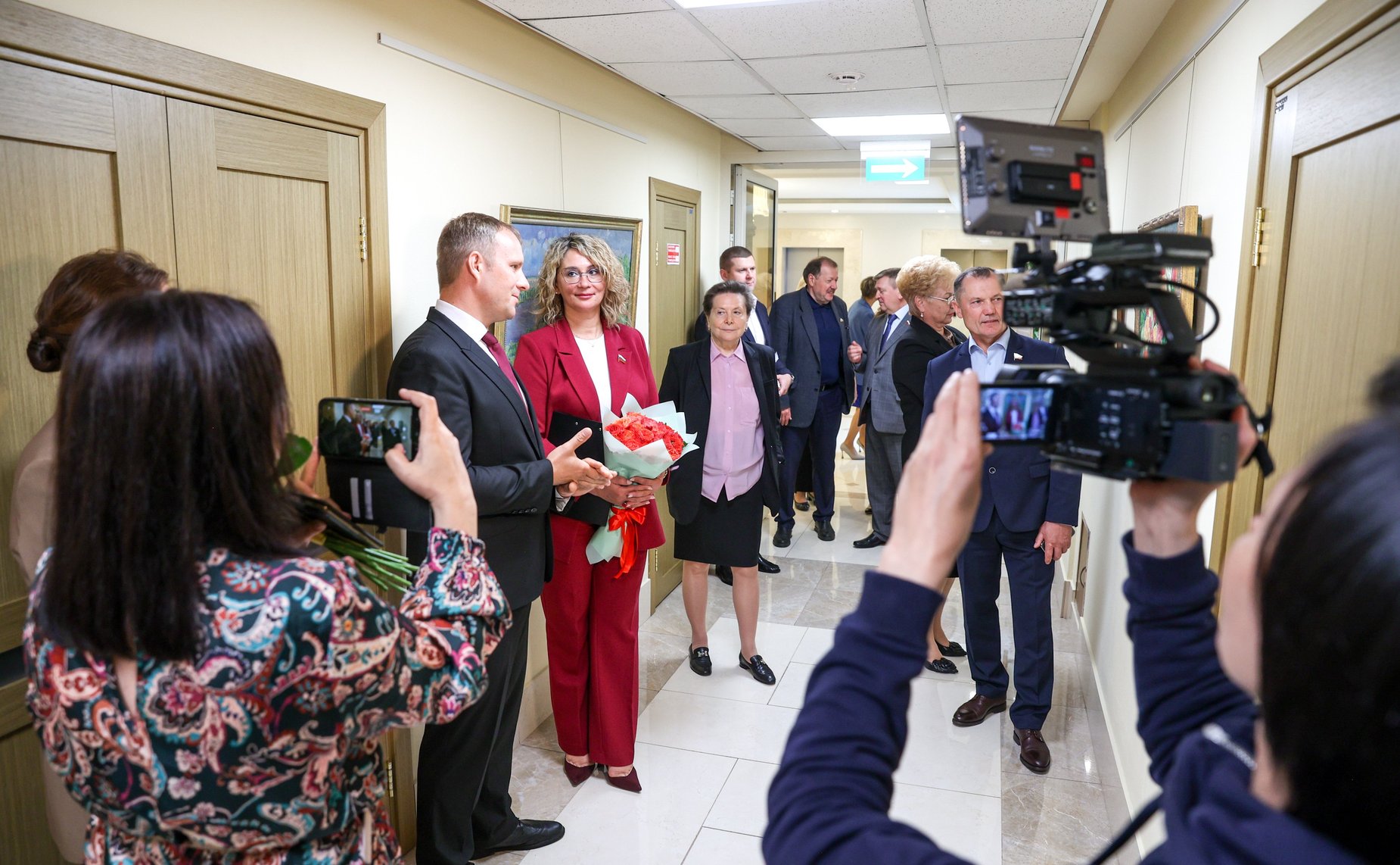 В Совете Федерации открылась выставка «Любовь к Родине дыша»