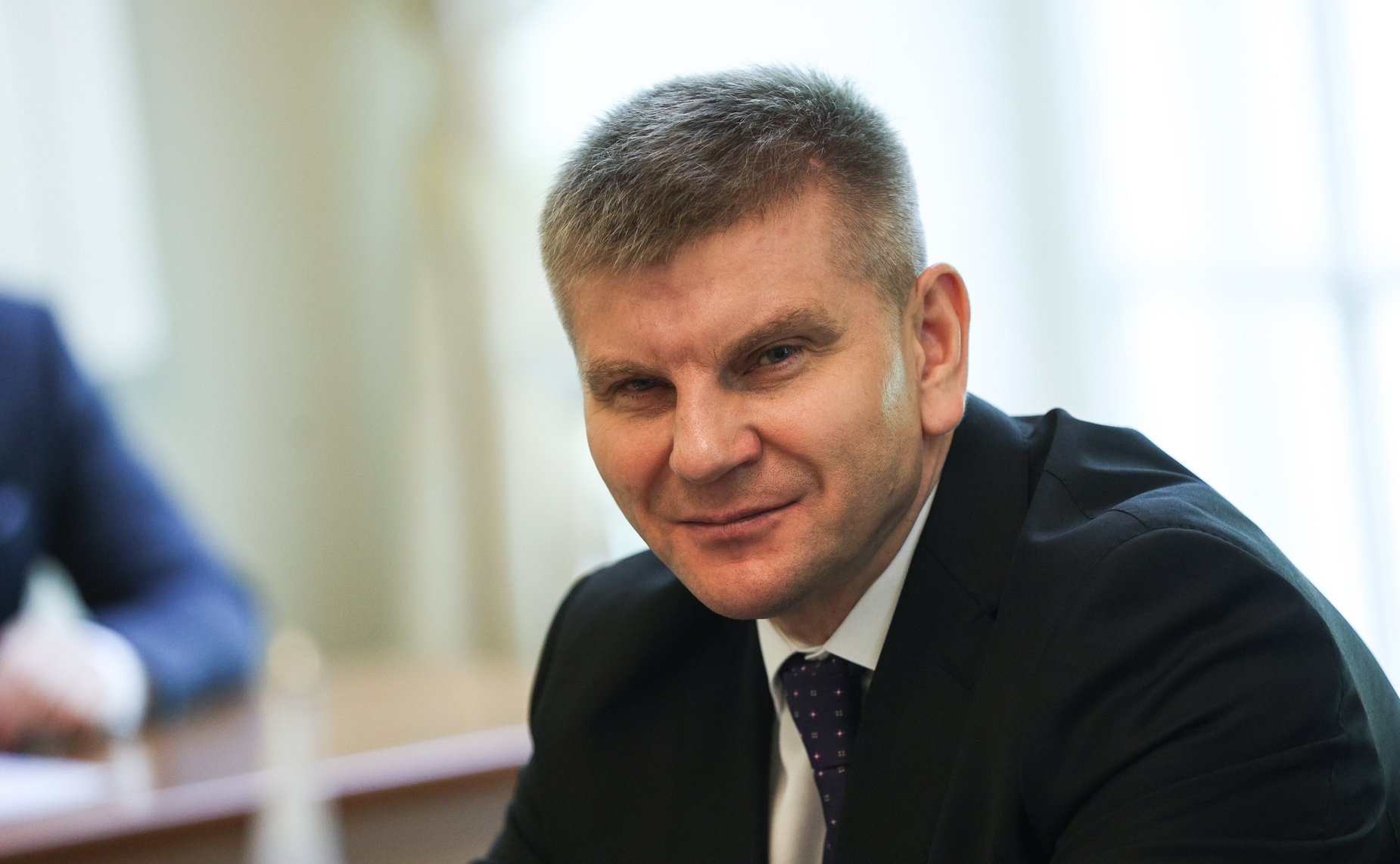 Геннадий Голов
