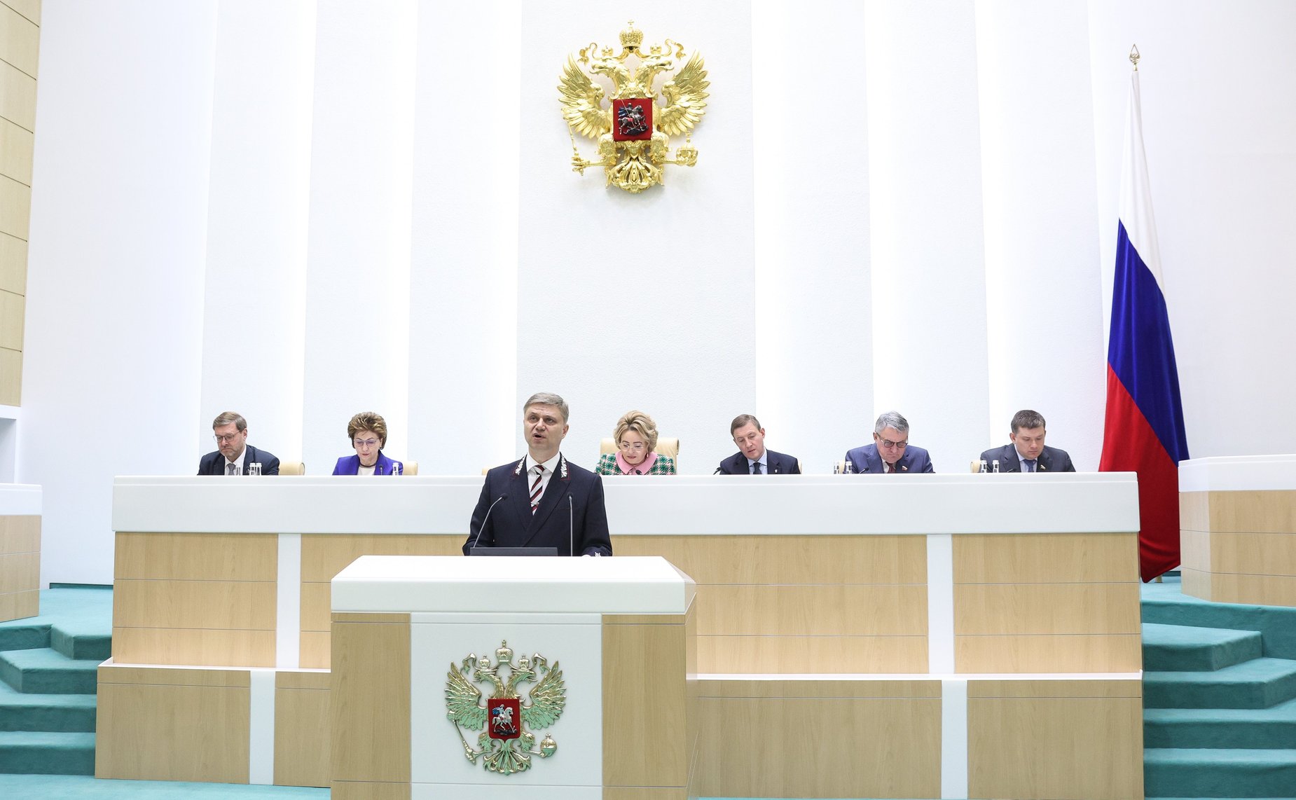 Олег Белозеров