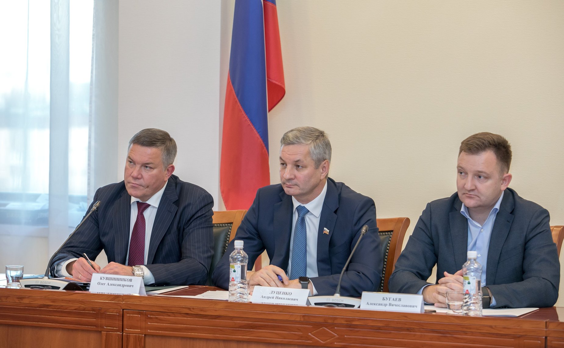 Заседание Дискуссионного клуба при Молодежном парламенте Вологодской области