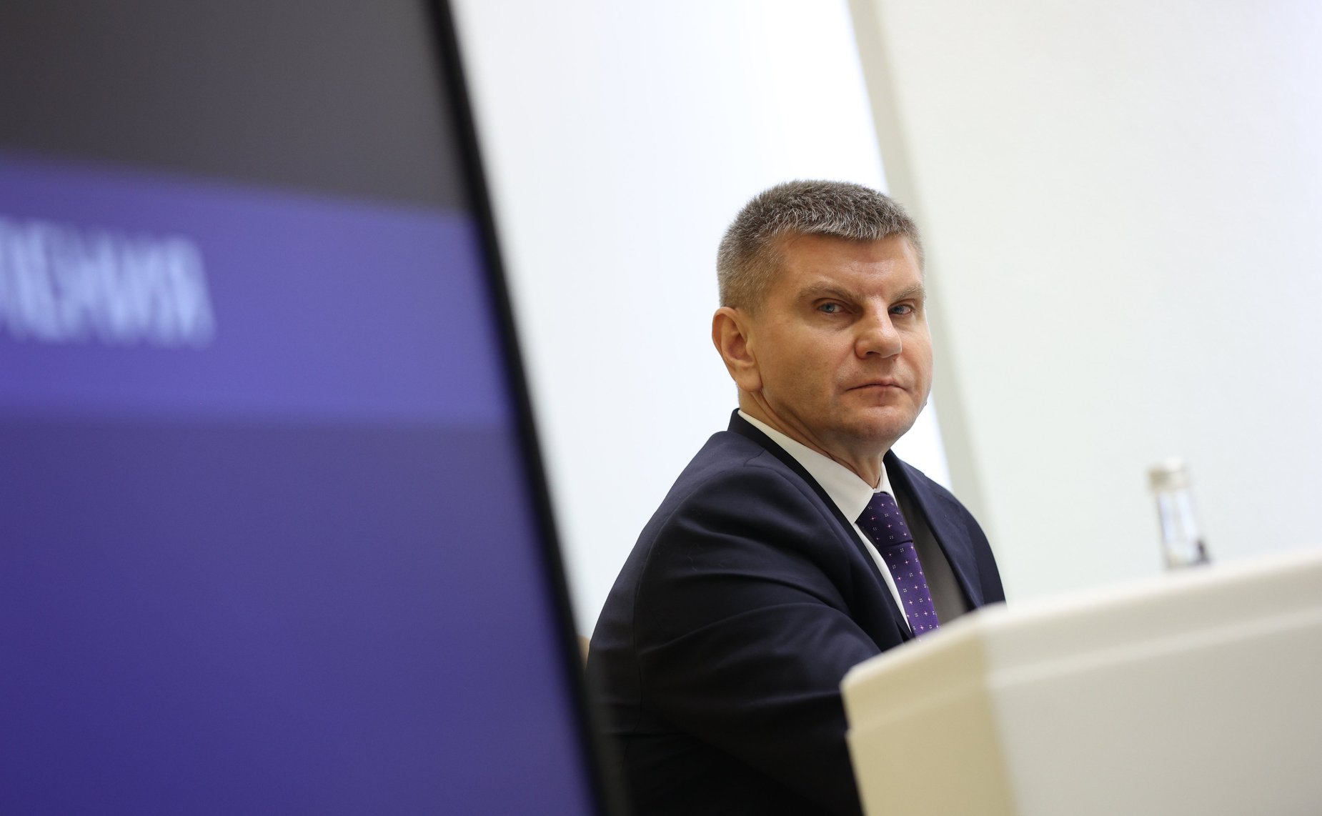 Геннадий Голов