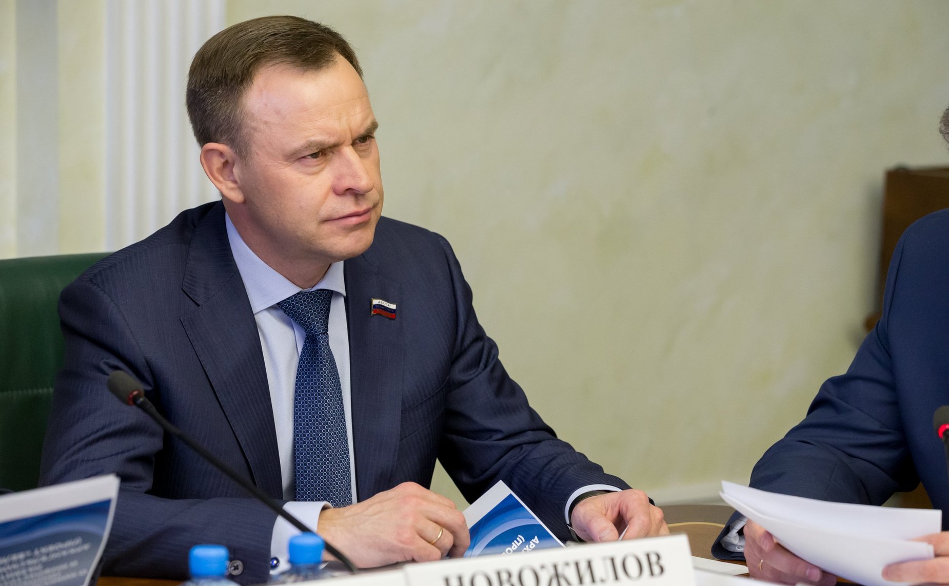 В. Новожилов