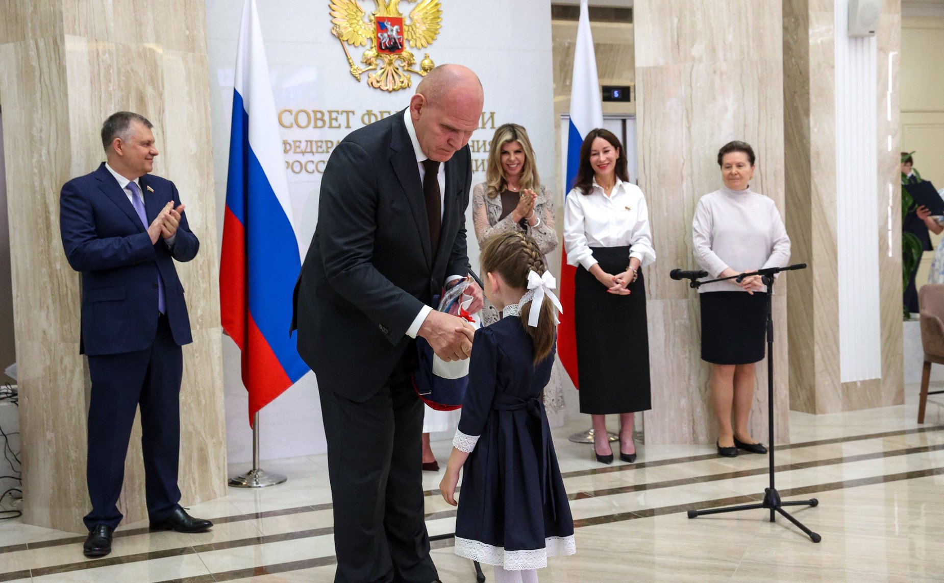 Торжественная церемония «Посвящение в первоклассники»