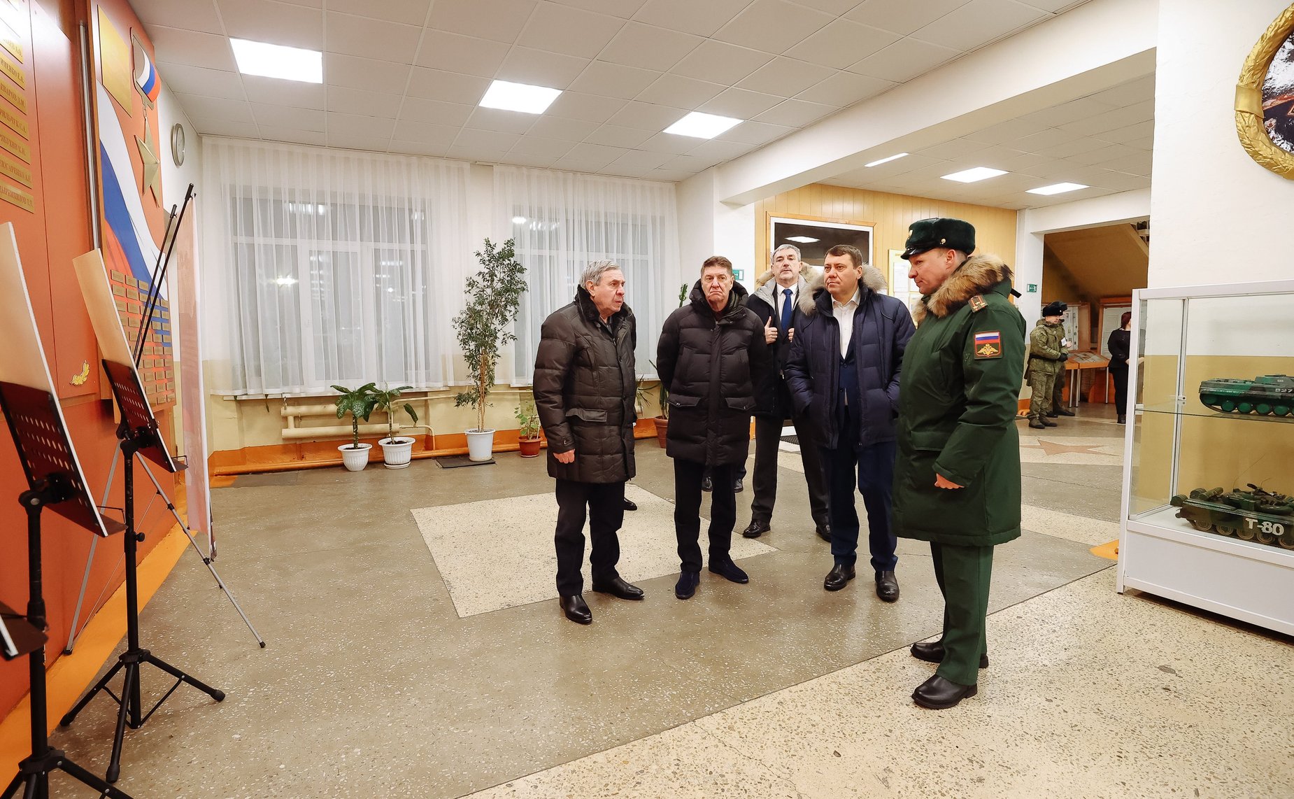 Сенаторы Российской Федерации посетили Дальневосточное гвардейское высшее общевойсковое командное училище ордена Жукова им. Маршала Советского союза К.К. Рокоссовского и музей училища