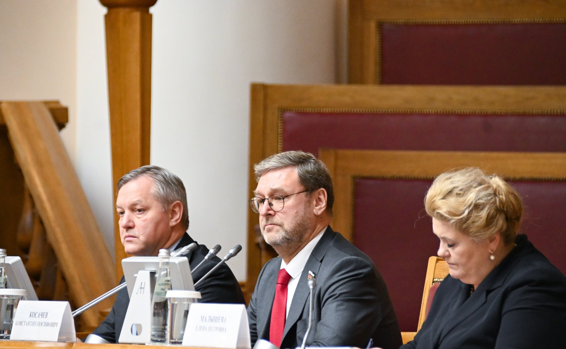 Пленарное заседание международной конференции «Великая Отечественная война в коллективной памяти народов Содружества: к 80-летию Победы»