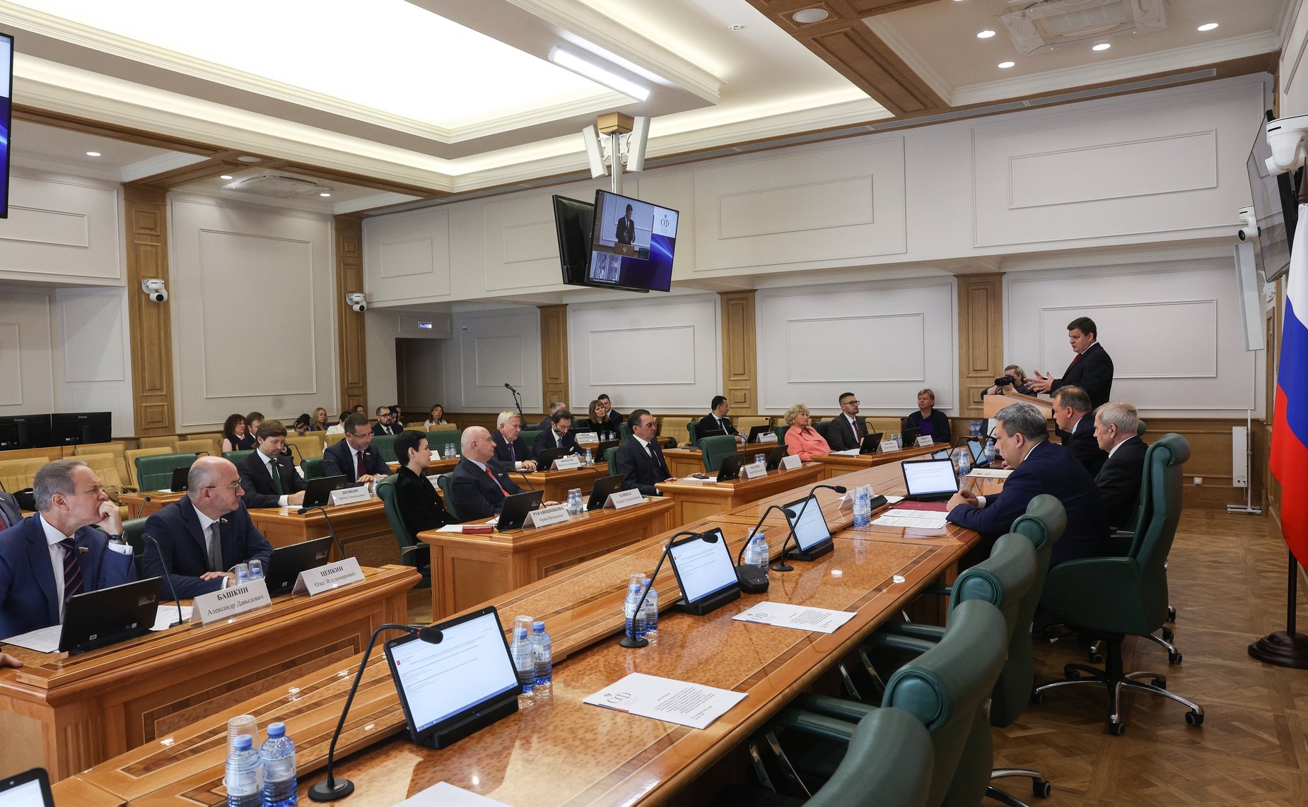Заседание Комитета СФ по конституционному законодательству и государственному строительству