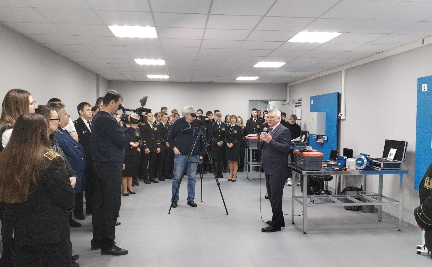 Сергей Михайлов принял участие в торжественной церемонии открытия на базе Забайкальского горного колледжа им. М.И. Агошкова новой мастерской по направлению «Электричество»