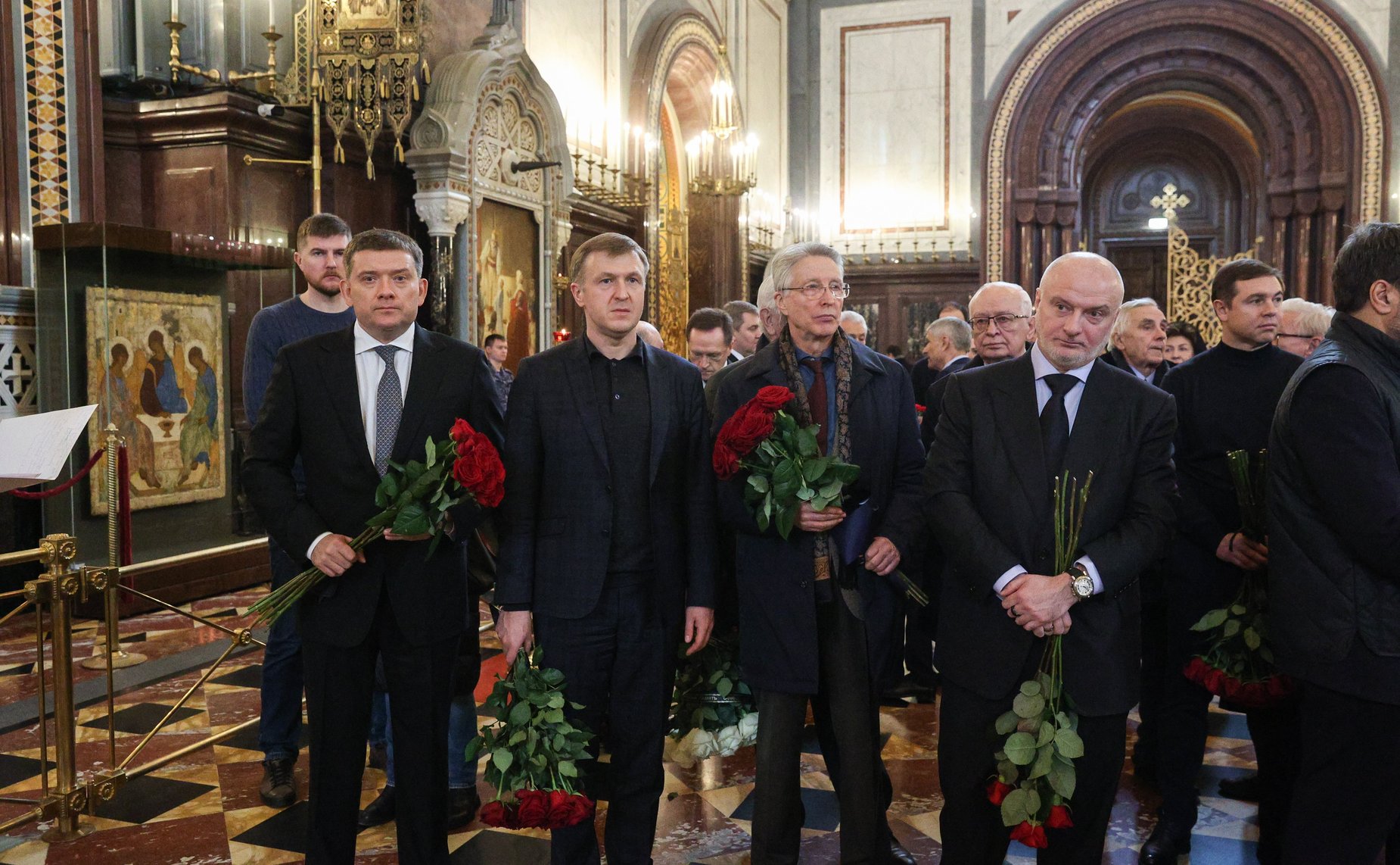 Валентина Матвиенко приняла участие в траурных мероприятиях прощания с Н.И. Рыжковым в Храме Христа Спасителя