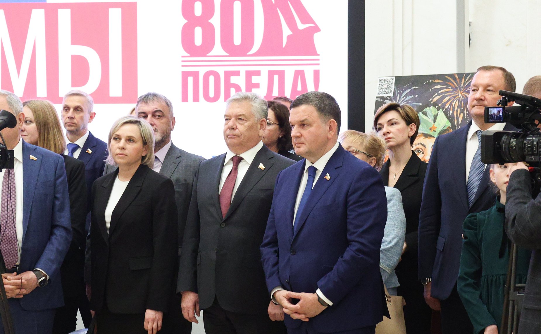 Лилия Гумерова и Дмитрий Василенко открыли в верхней палате выставку детского рисунка «Жизнь, делённая на граммы»
