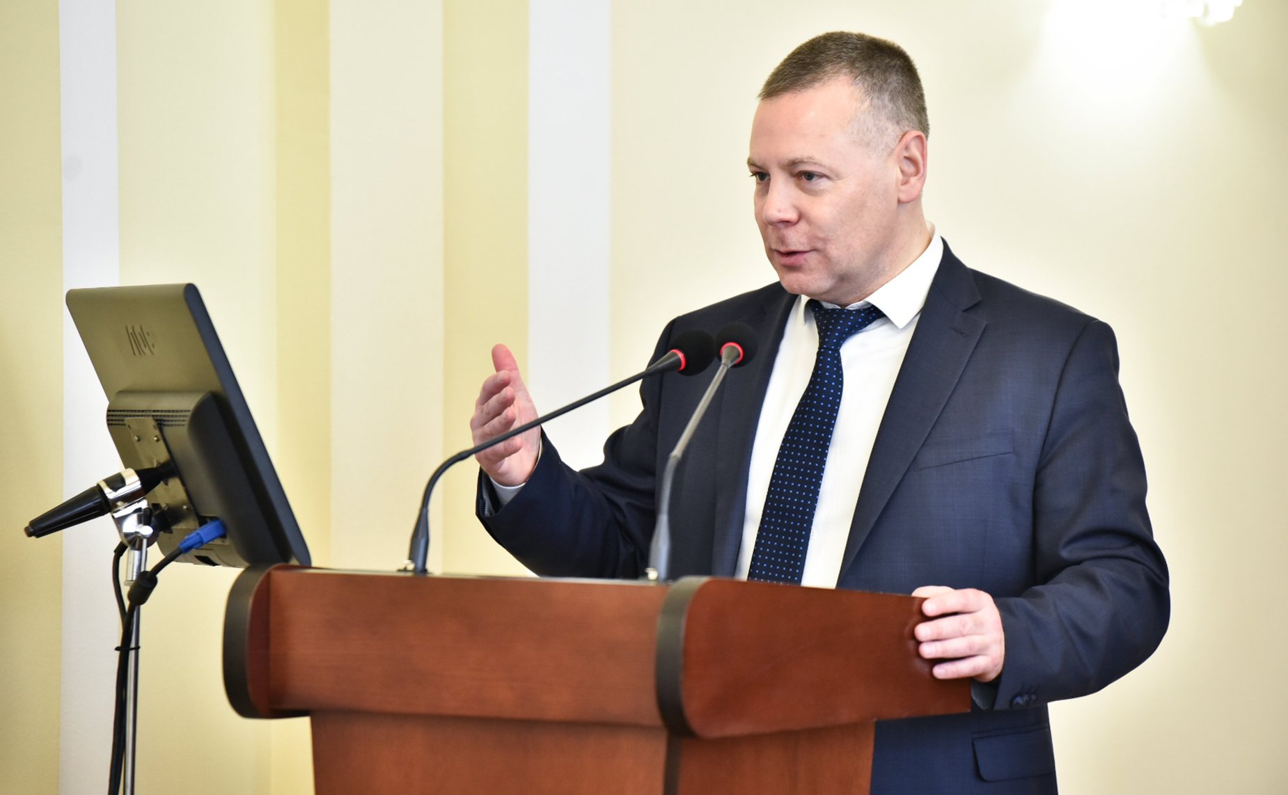 Михаил Евраев