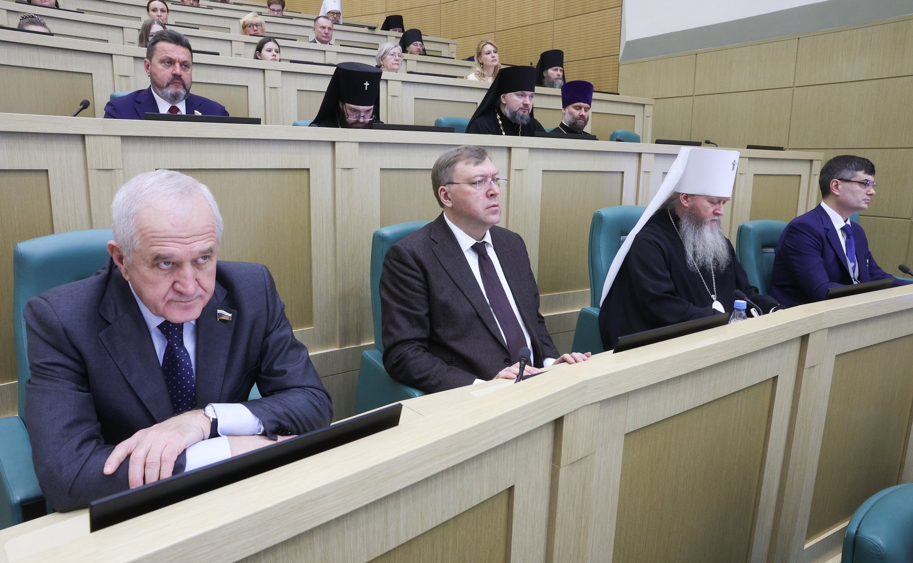 Пленарное заседание XIV Рождественских парламентских встреч