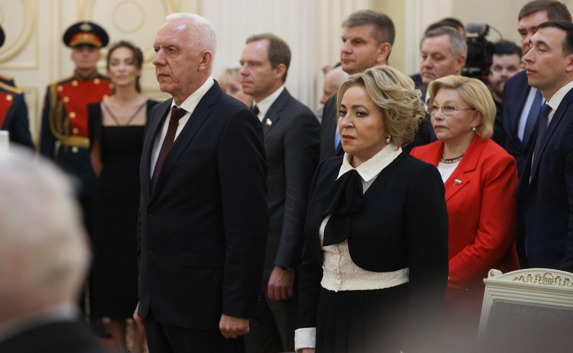 Председатель Совета Федерации Валентина Матвиенко приняла участие в торжественной церемонии вручения знаков отличия лицам, удостоенным звания «Почетный гражданин Санкт-Петербурга» в Законодательном Собрании города